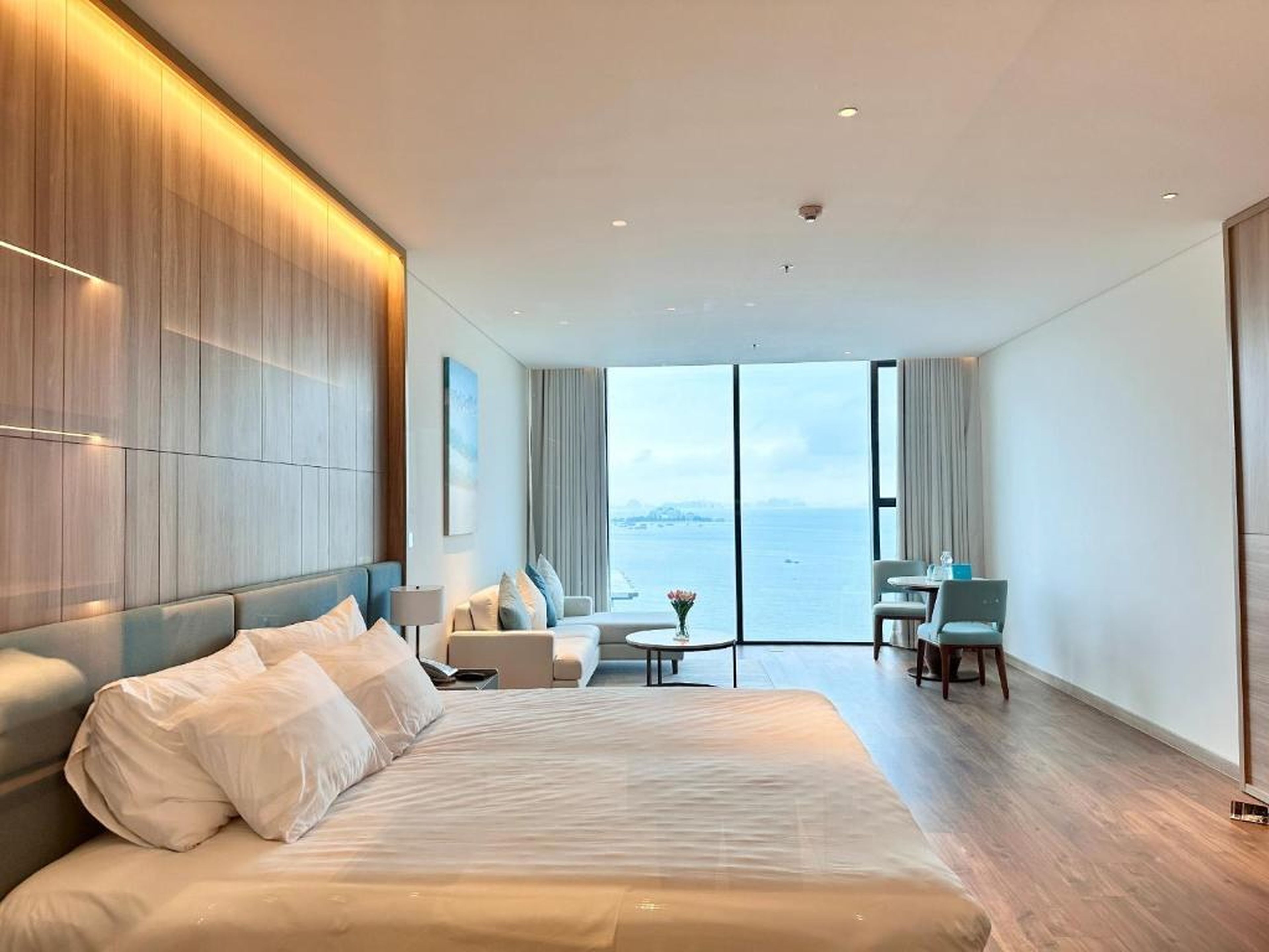 A La Carte Ha Long Bay - Sea View Apartment - Hình 10