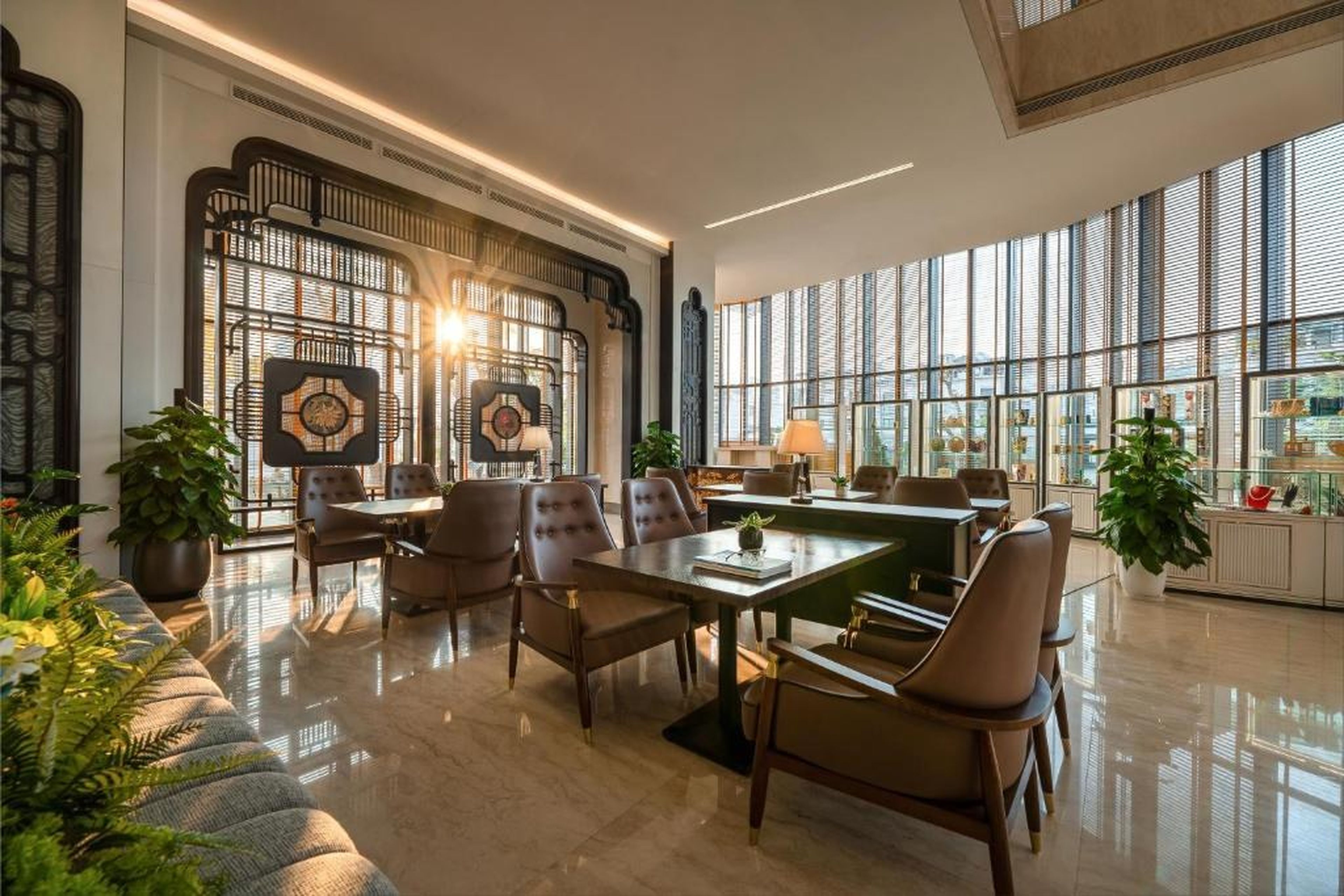 DeLaSea Ha Long Hotel - Modern Bayview Escape - Hình 41
