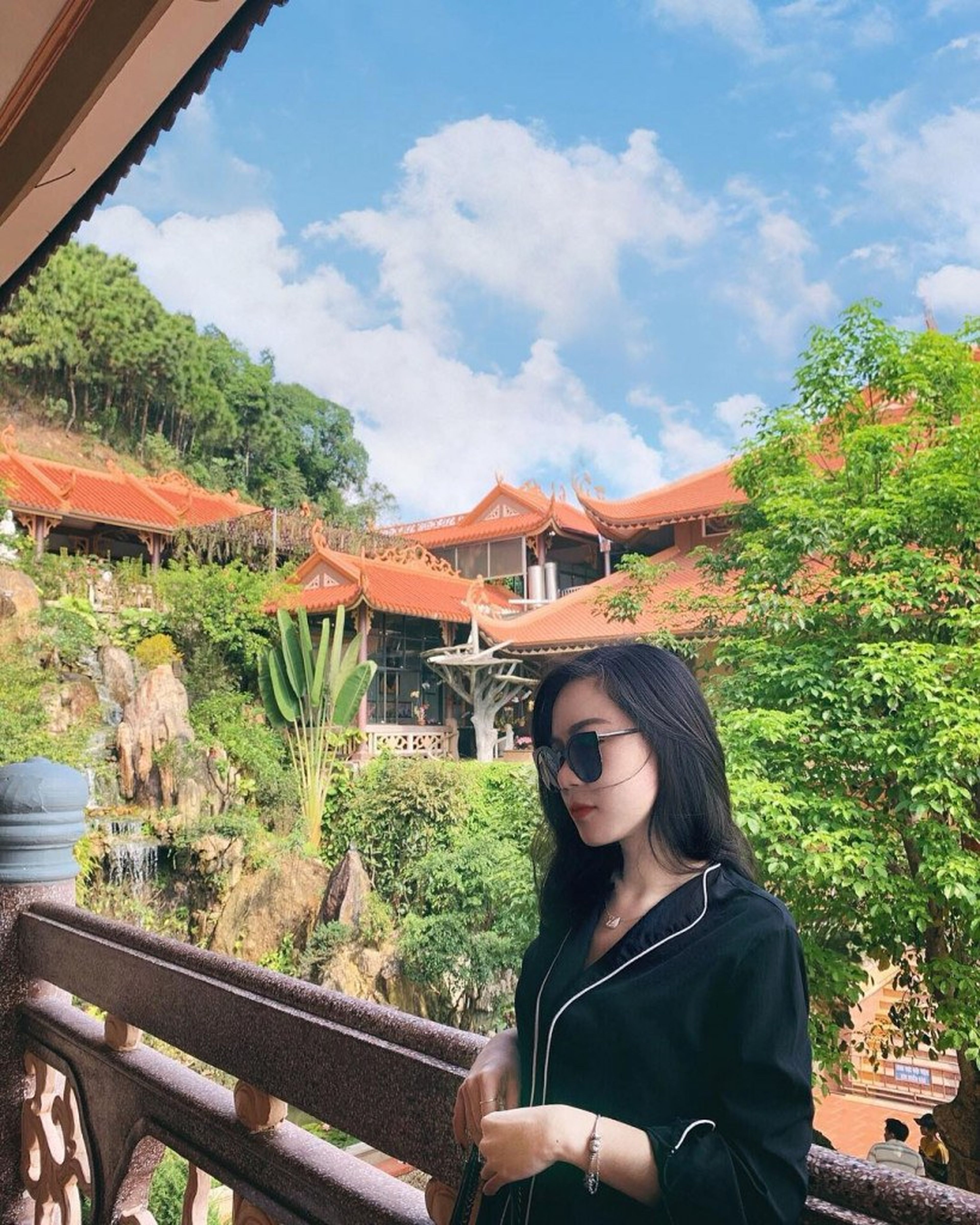 拜子龙湾畔的美丽盖保寺 - Hình 11