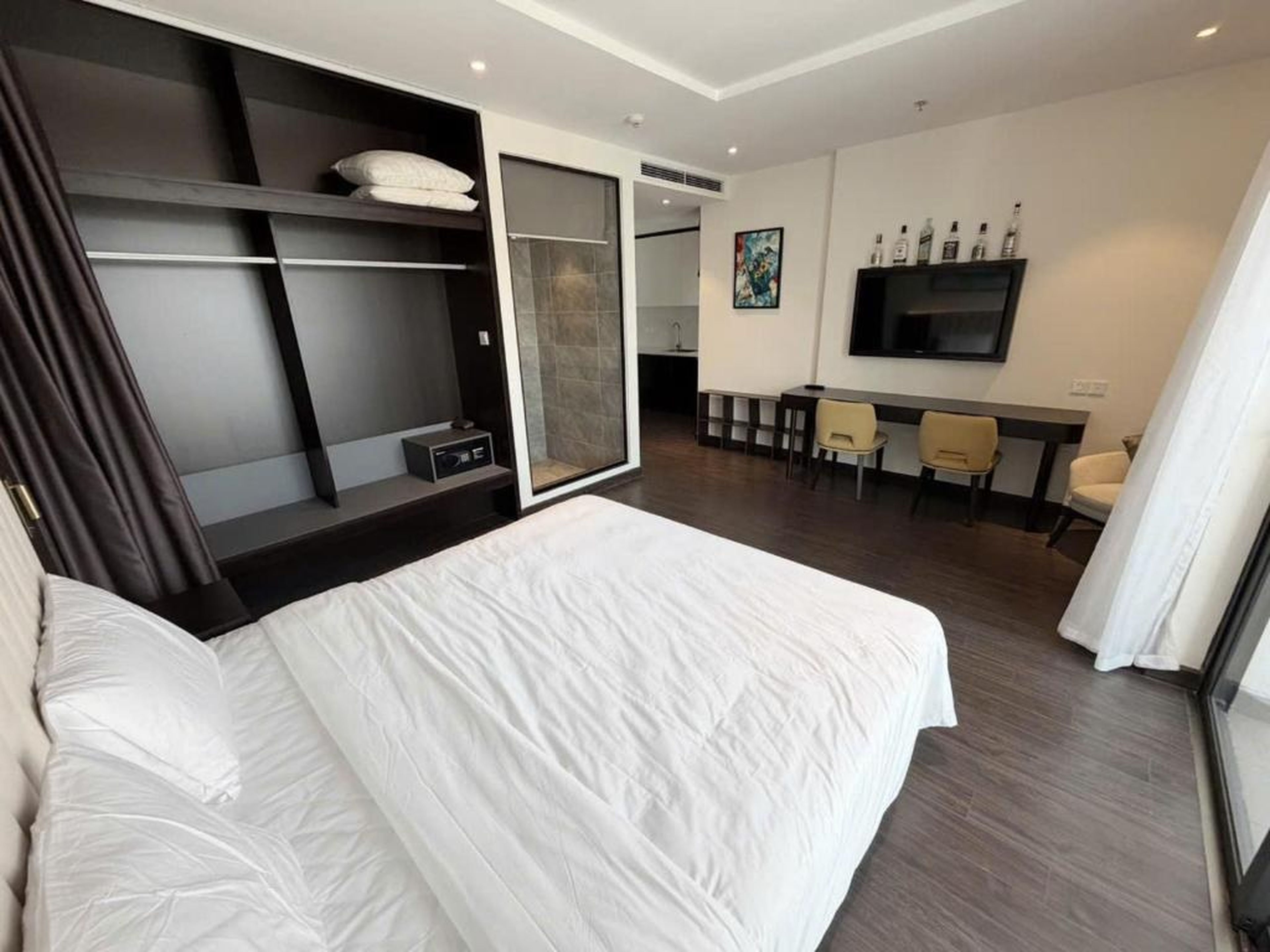 Sapphire Ha Long Apartment - Sea View - Hình 28