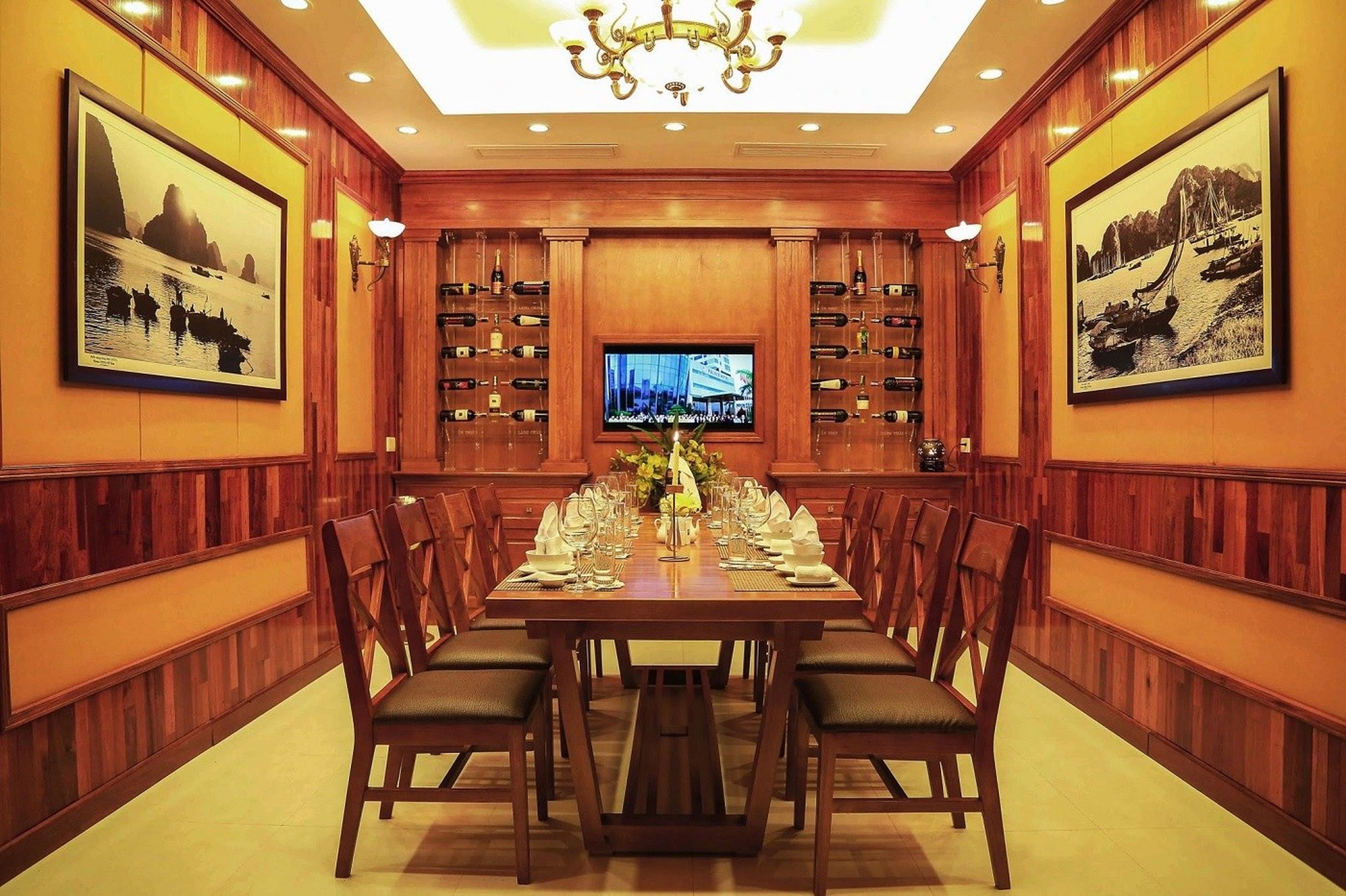 Tinh hoa ẩm thực biển quy tụ trong nhà hàng ẩm thực Làng chài Hạ Long - Hình 8