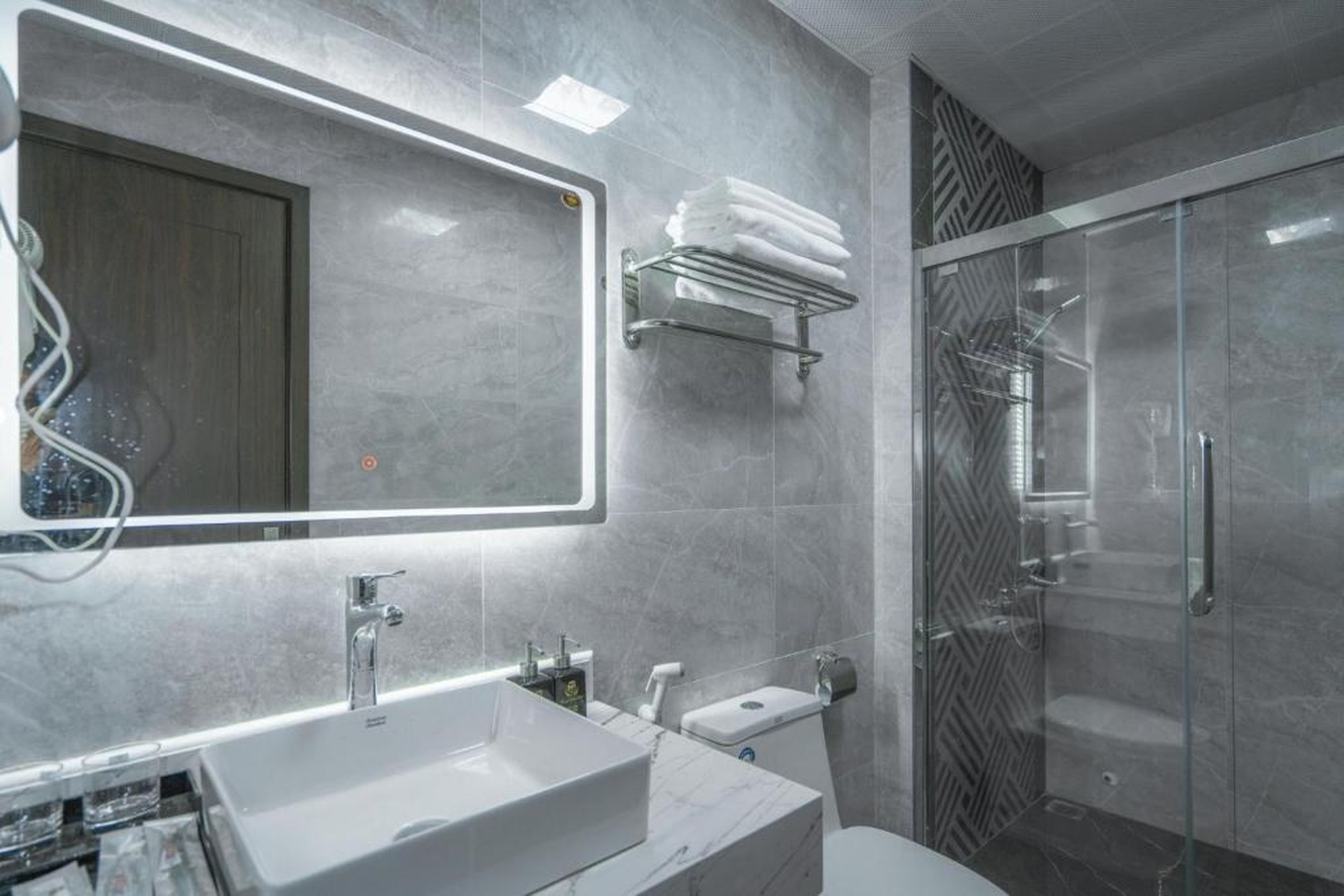 Luxury Palace Hotel - Hình 38