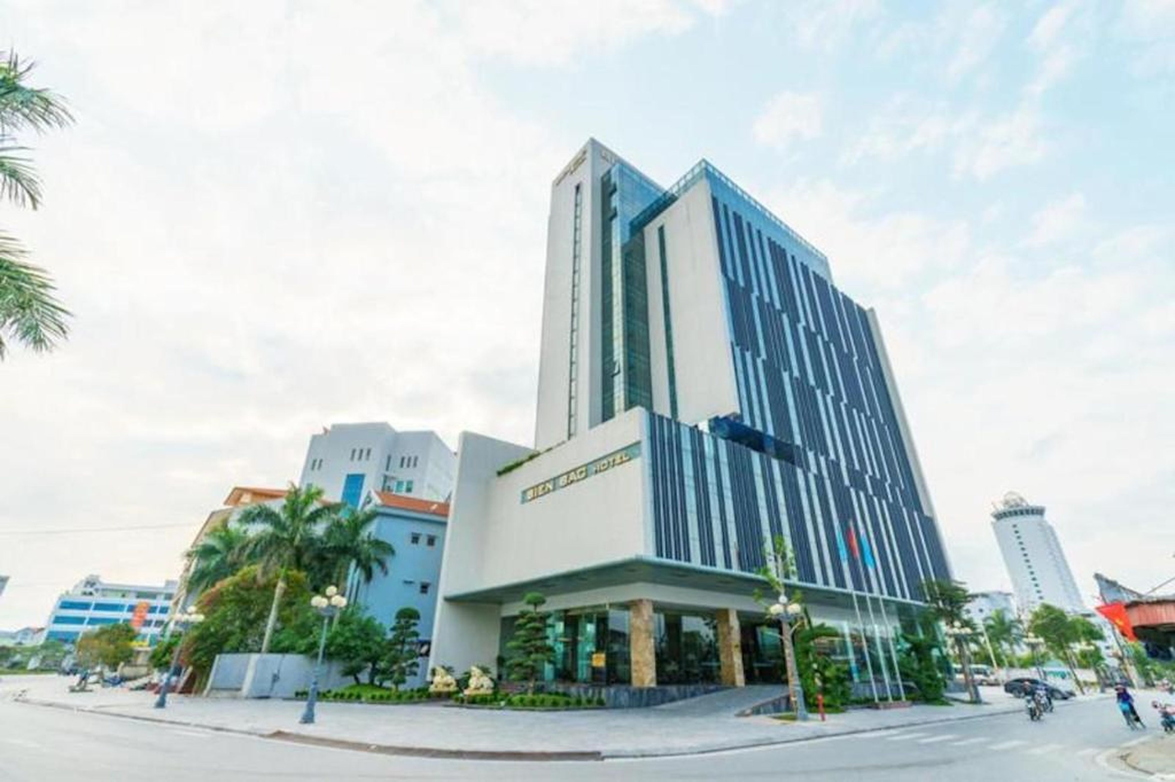 Bien Bac Hotel - Hình 4