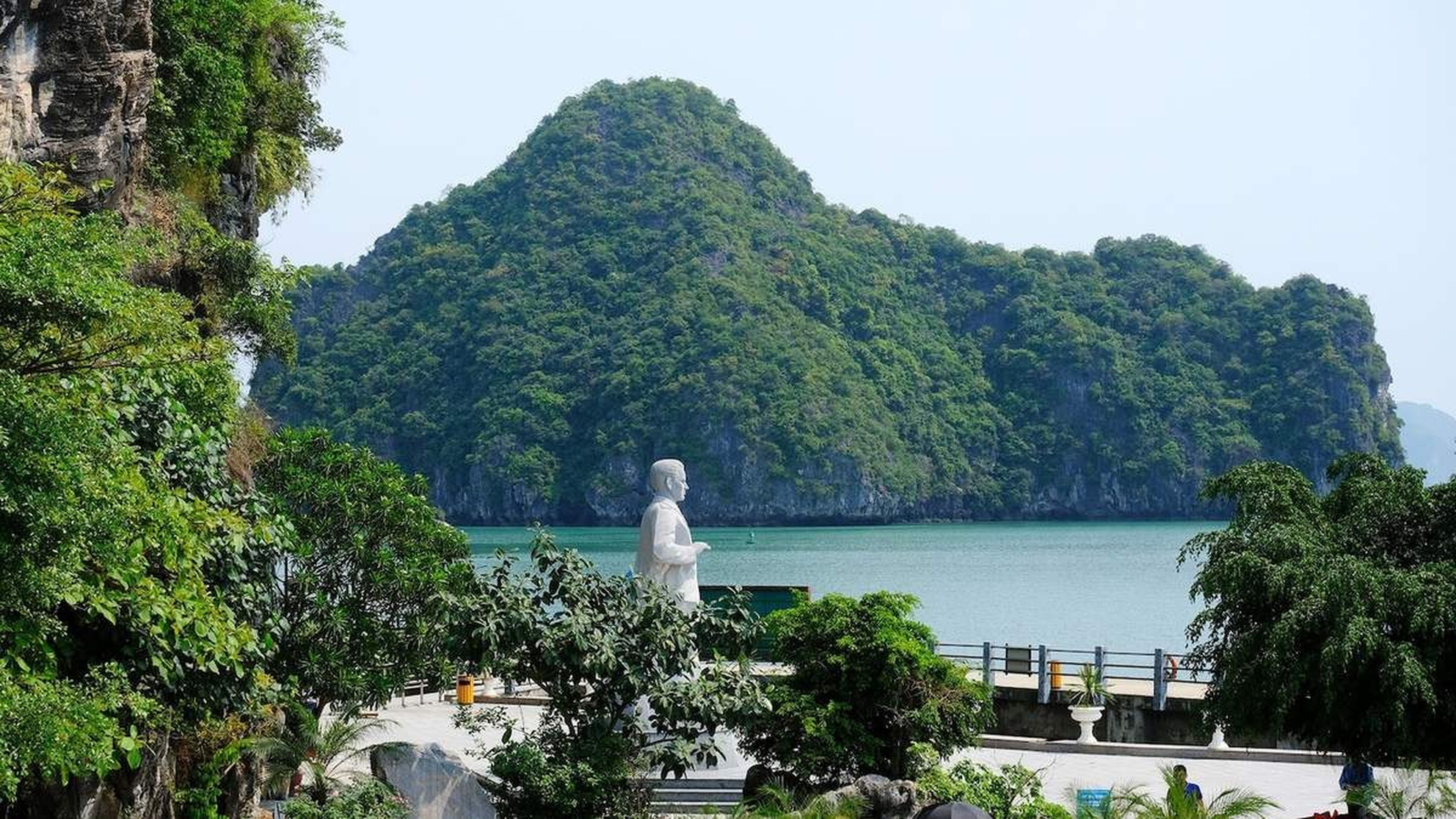 Đảo Ti Tốp: Ngắm nhìn hòn đảo bình yên giữa vịnh Hạ Long - Hình 11