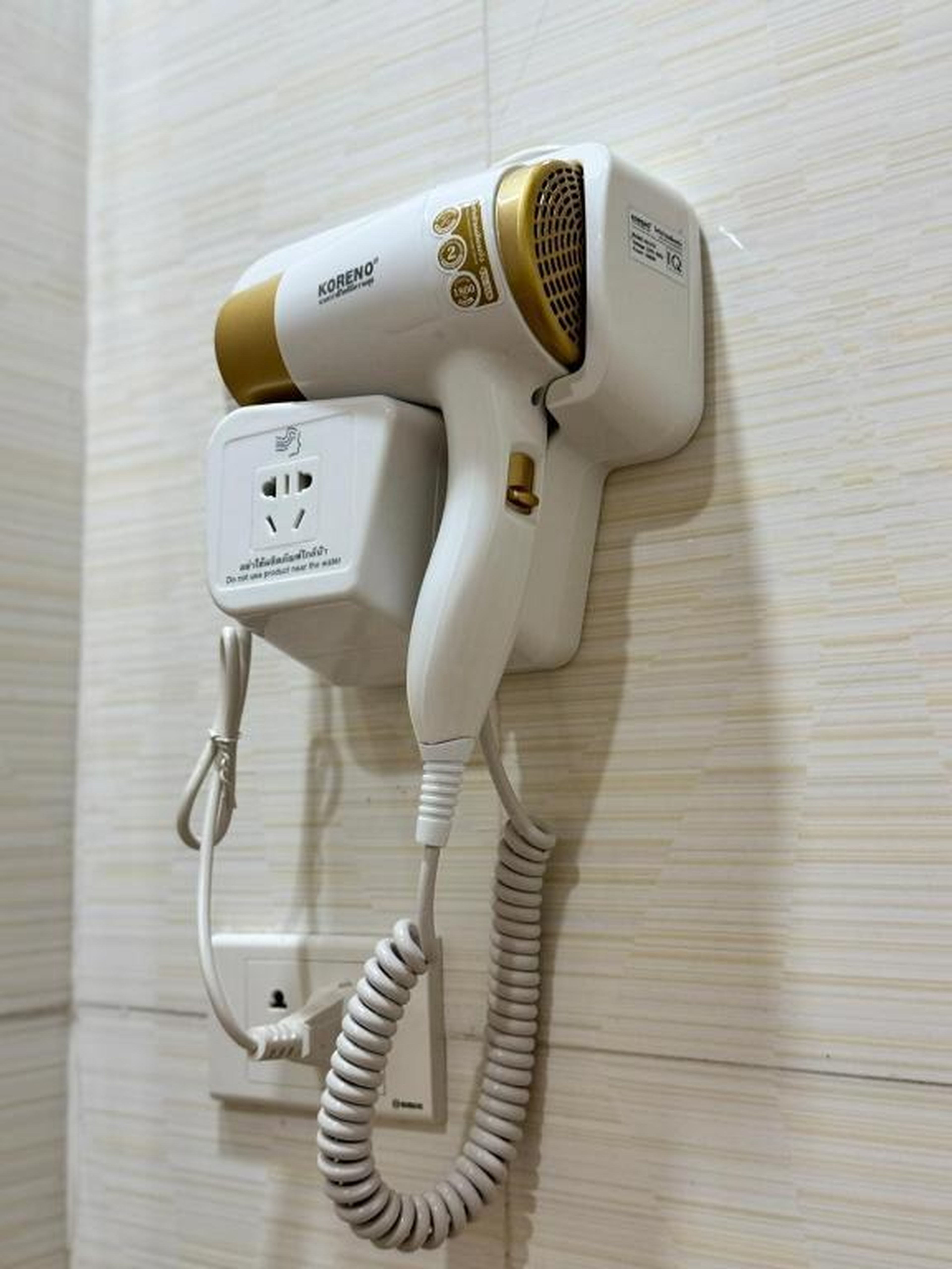 Htc regina hotel - Hình 13