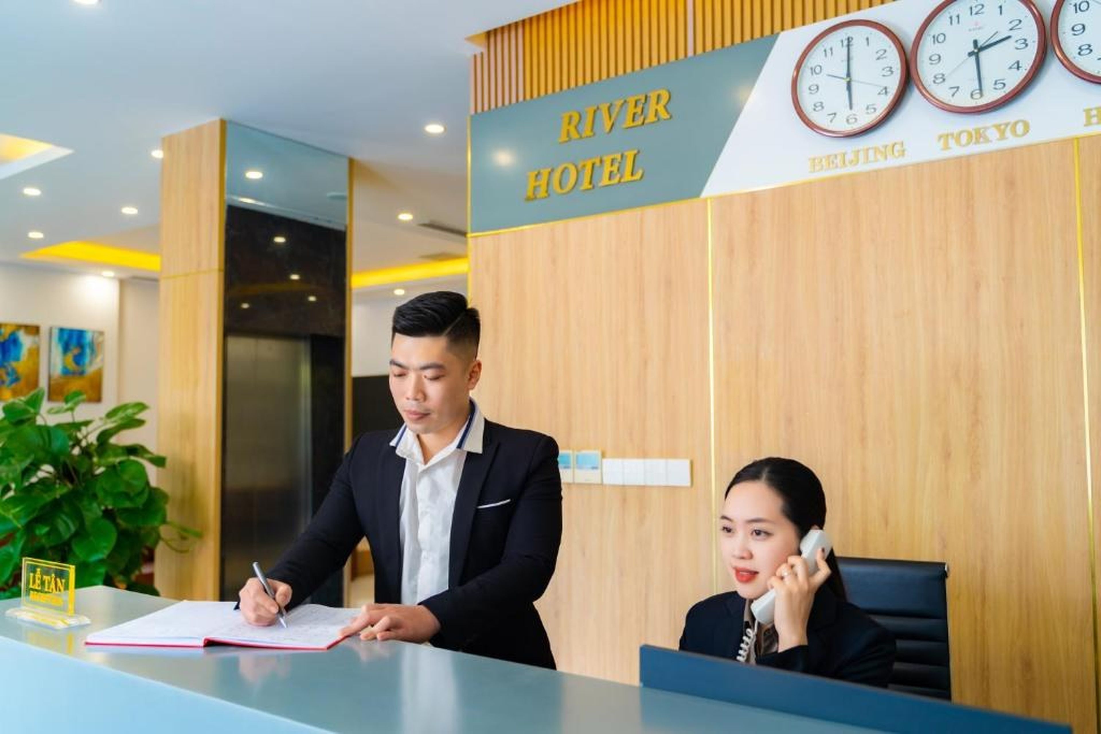 River Hotel Hạ Long - Hình 3