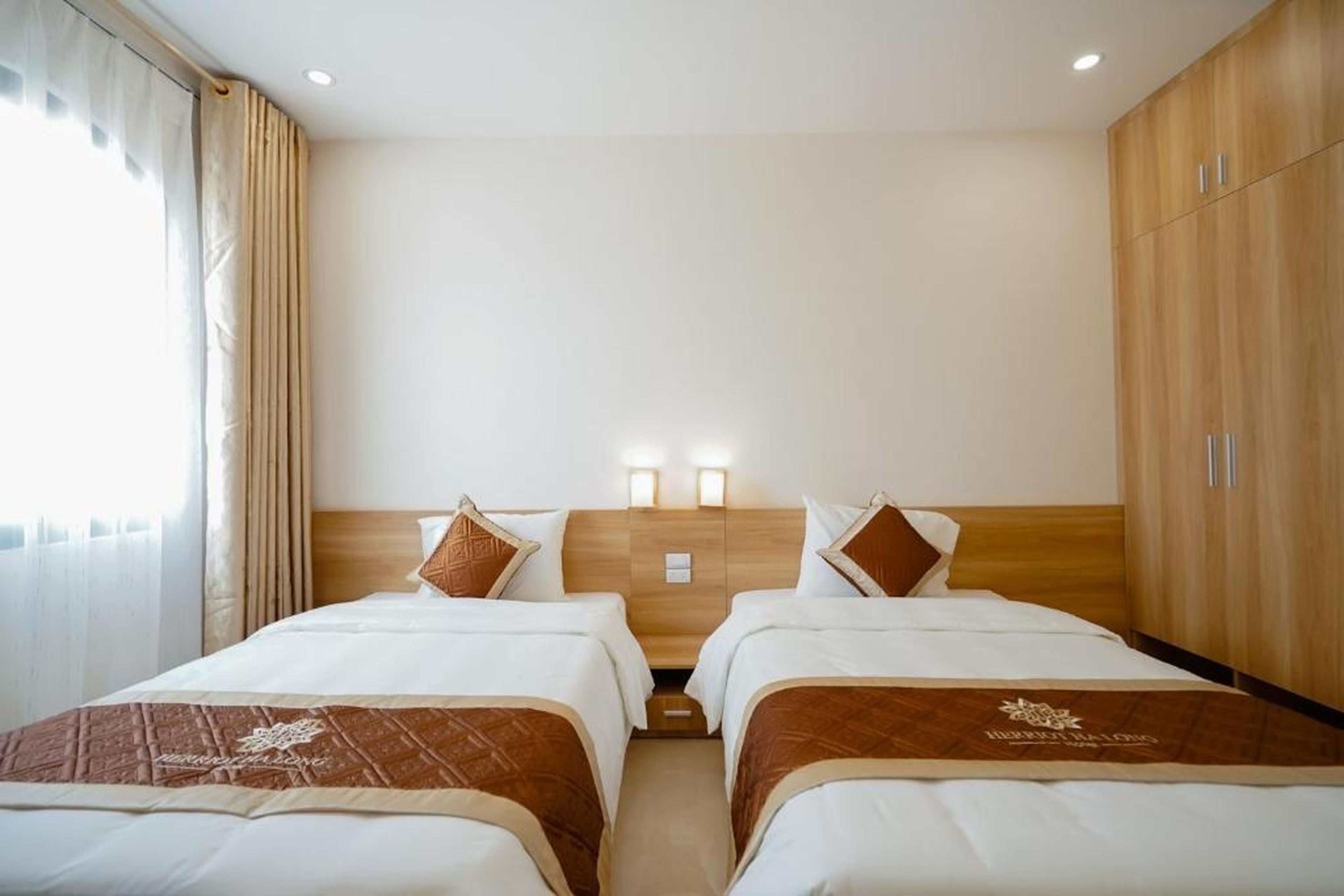 Herriot Hạ Long Hotel - Hình 9