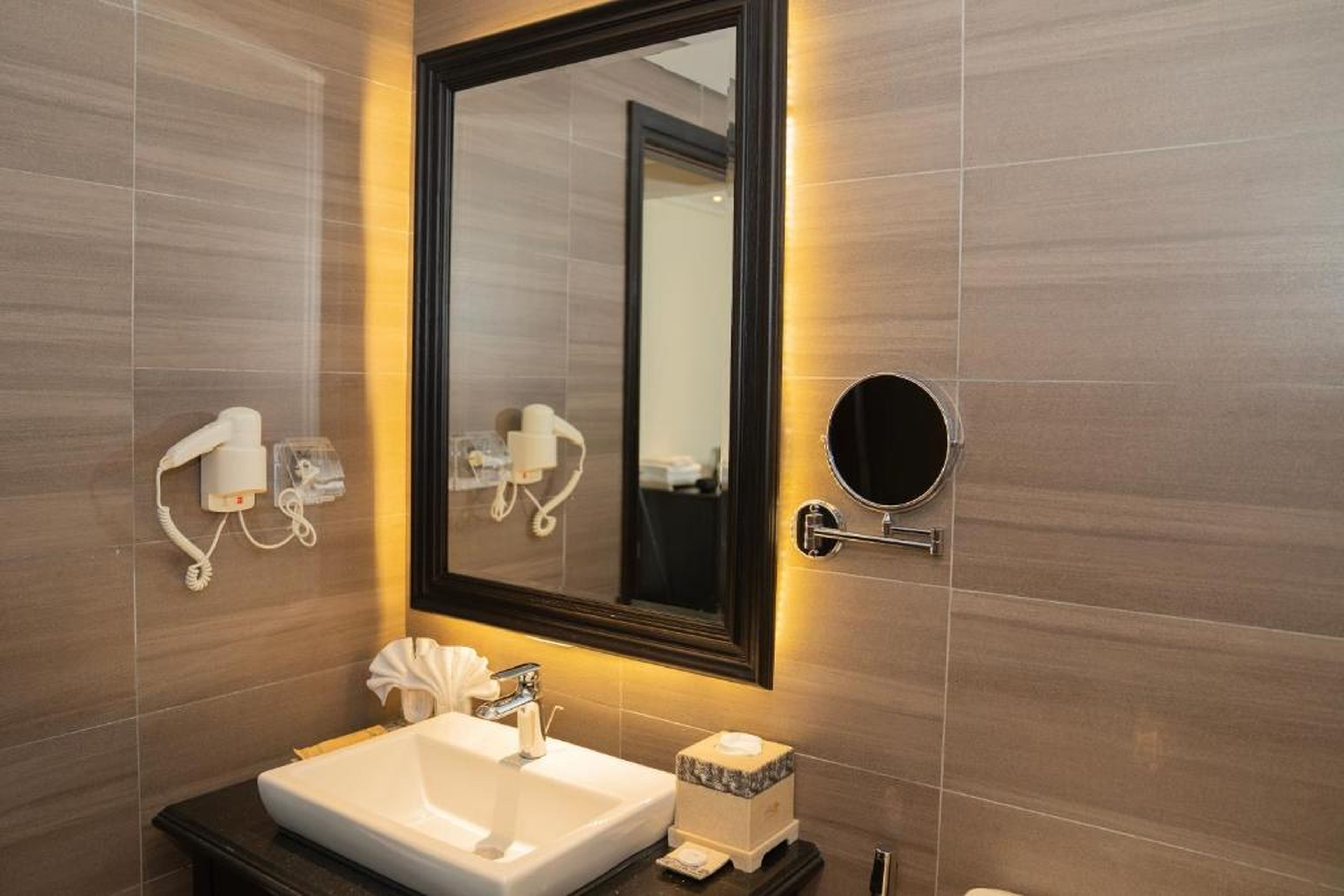 Green Dragon Boutique Hotel - Hình 43