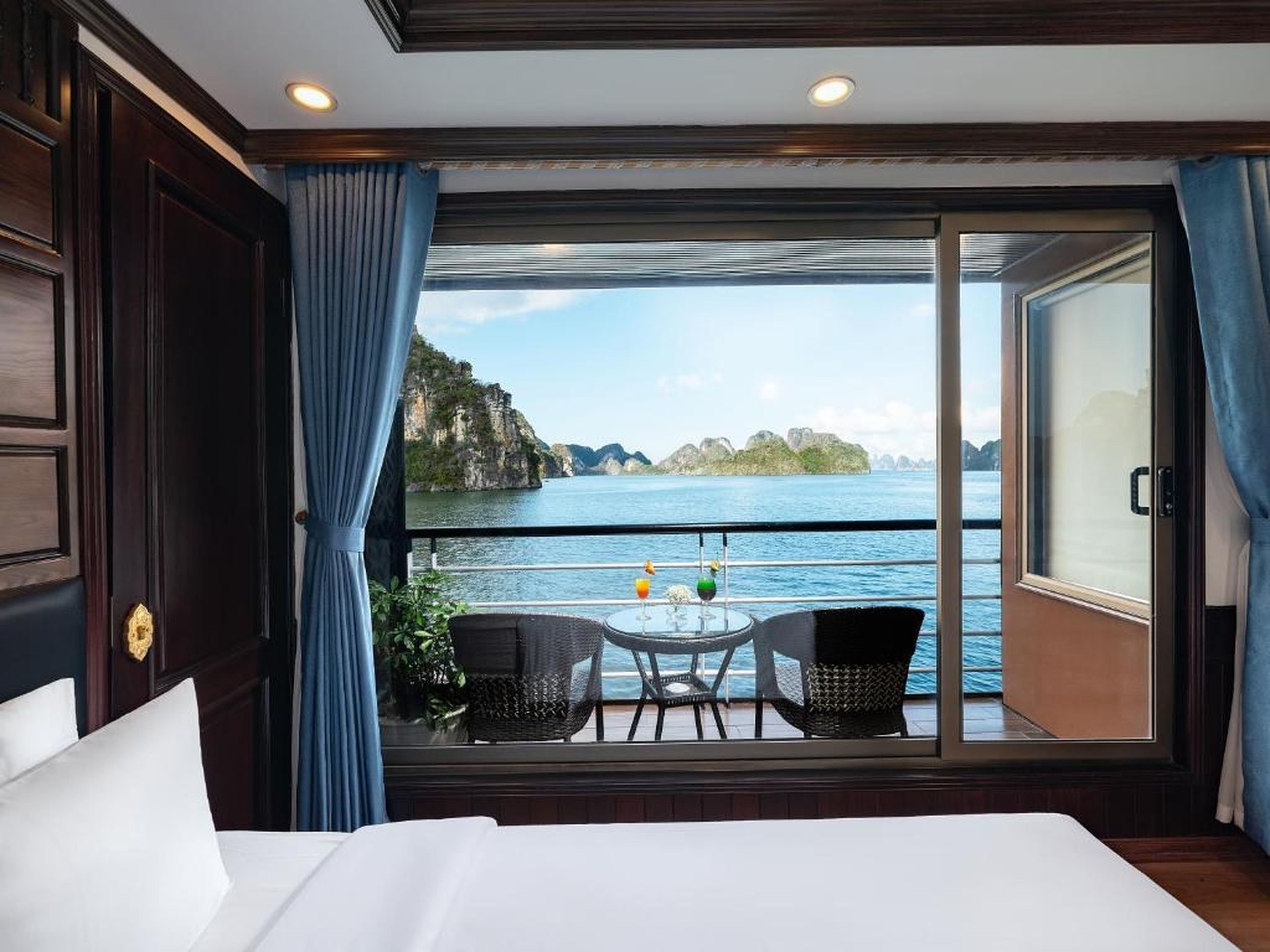 La Casta Regal 5-Star 2D1N - Lan Ha - Balcony & Bathtub Ocean View - Hình 12