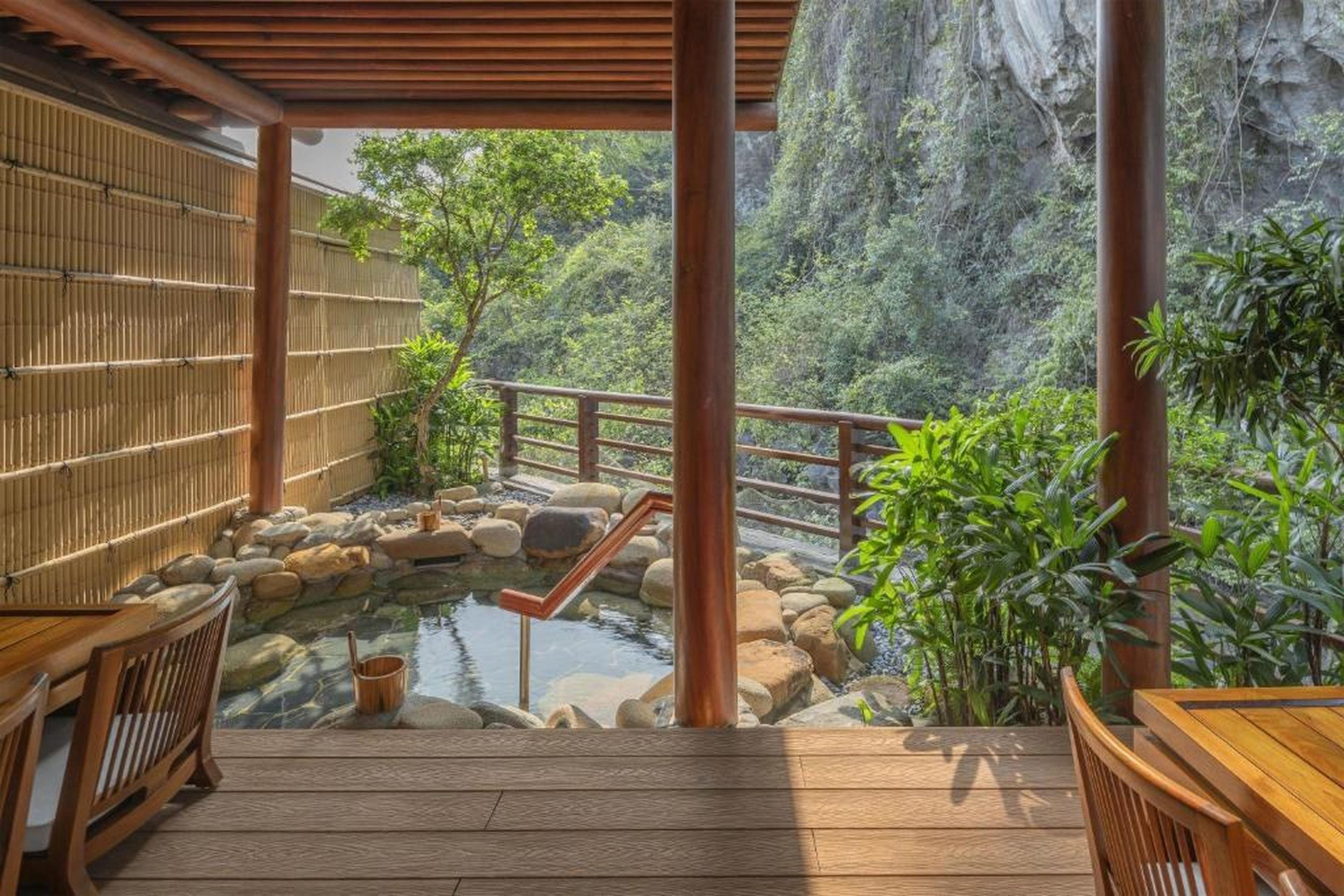 Hilton Quang Hanh Onsen Resort - Hình 41