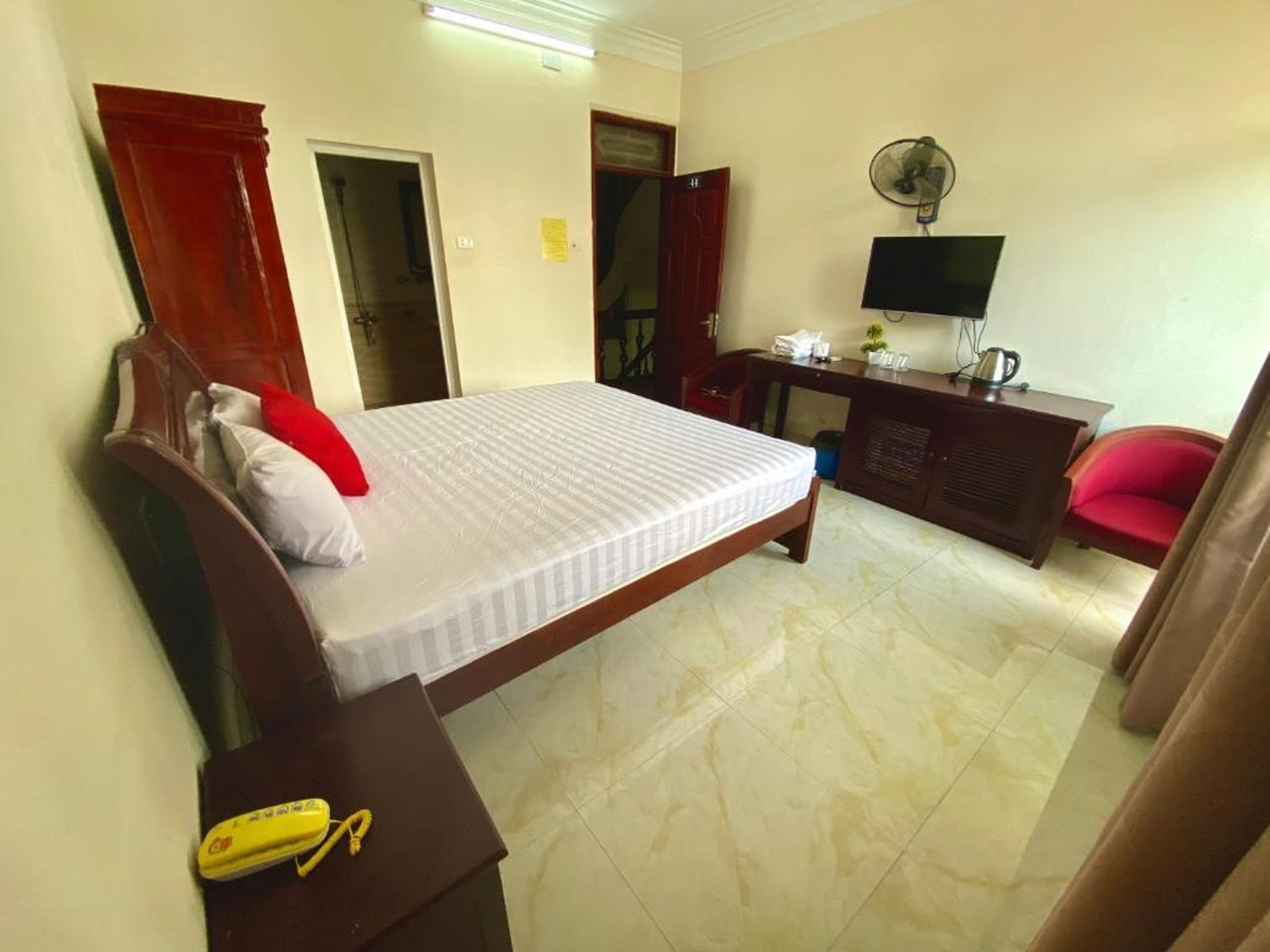 Viet Nhat Halong Hotel - Bai Chay - Hình 10
