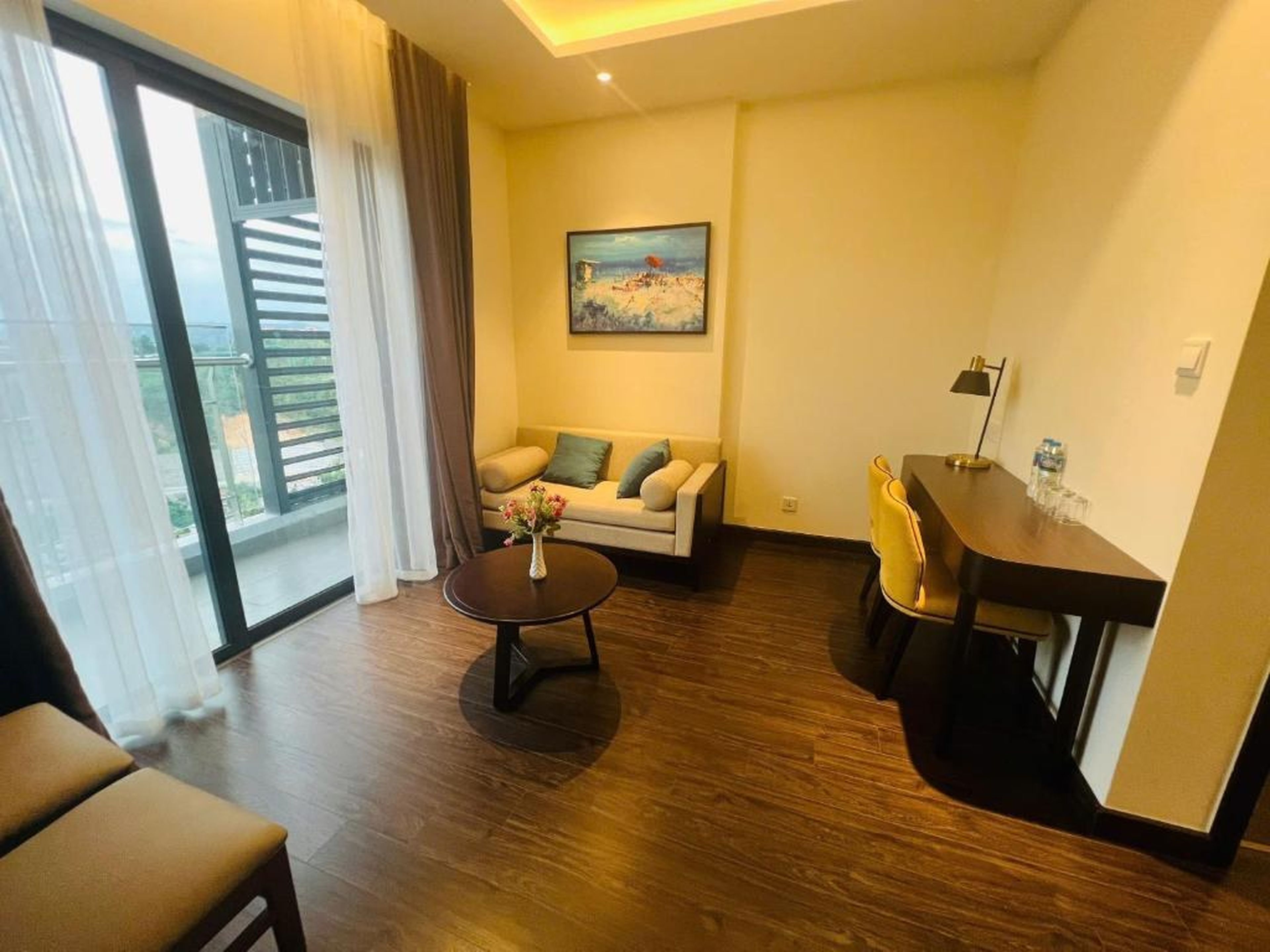 The Saphire Ha Long - TranThuy Sea View Apartment - Hình 19