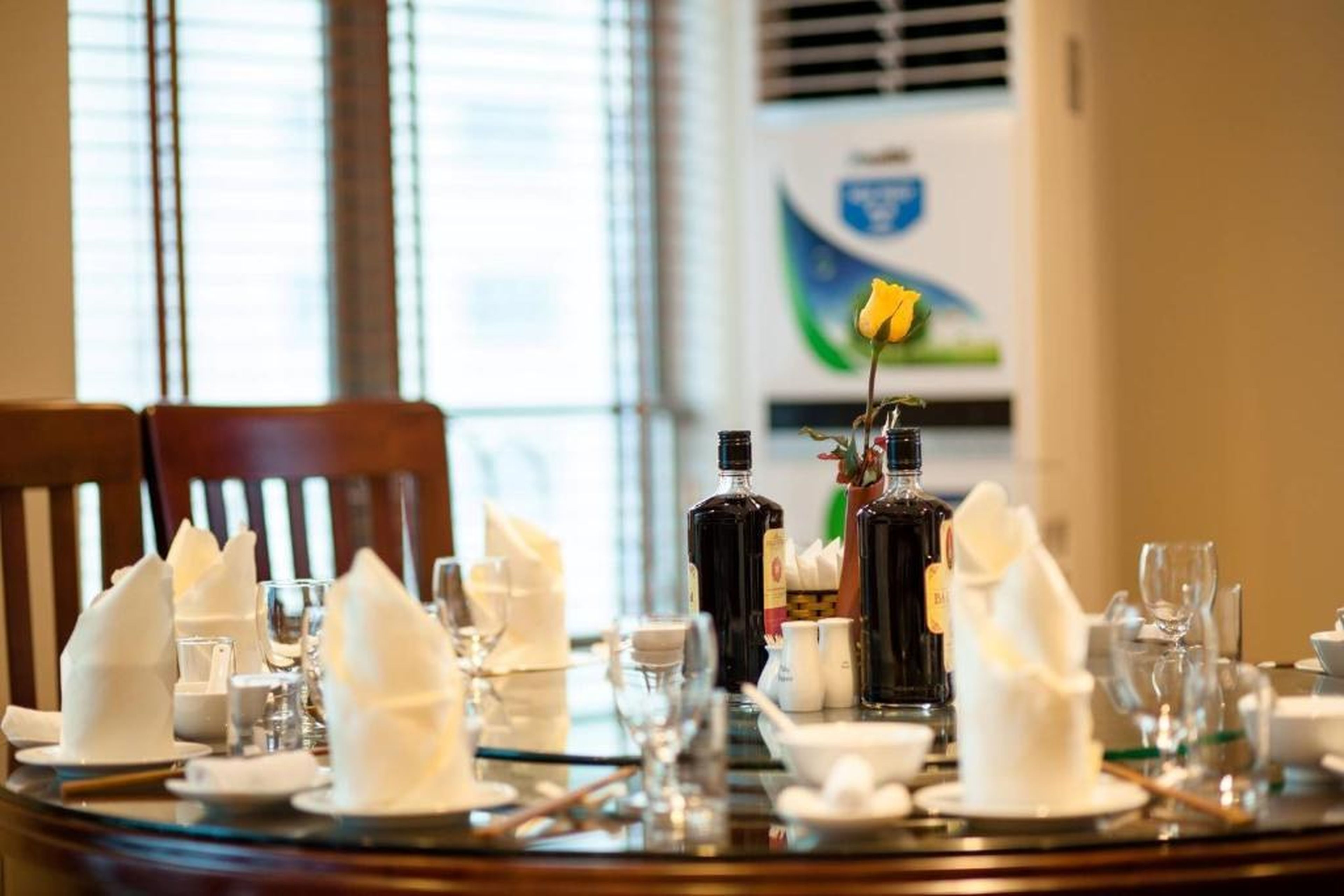 Kenny Hotel Ha Long - Hình 11