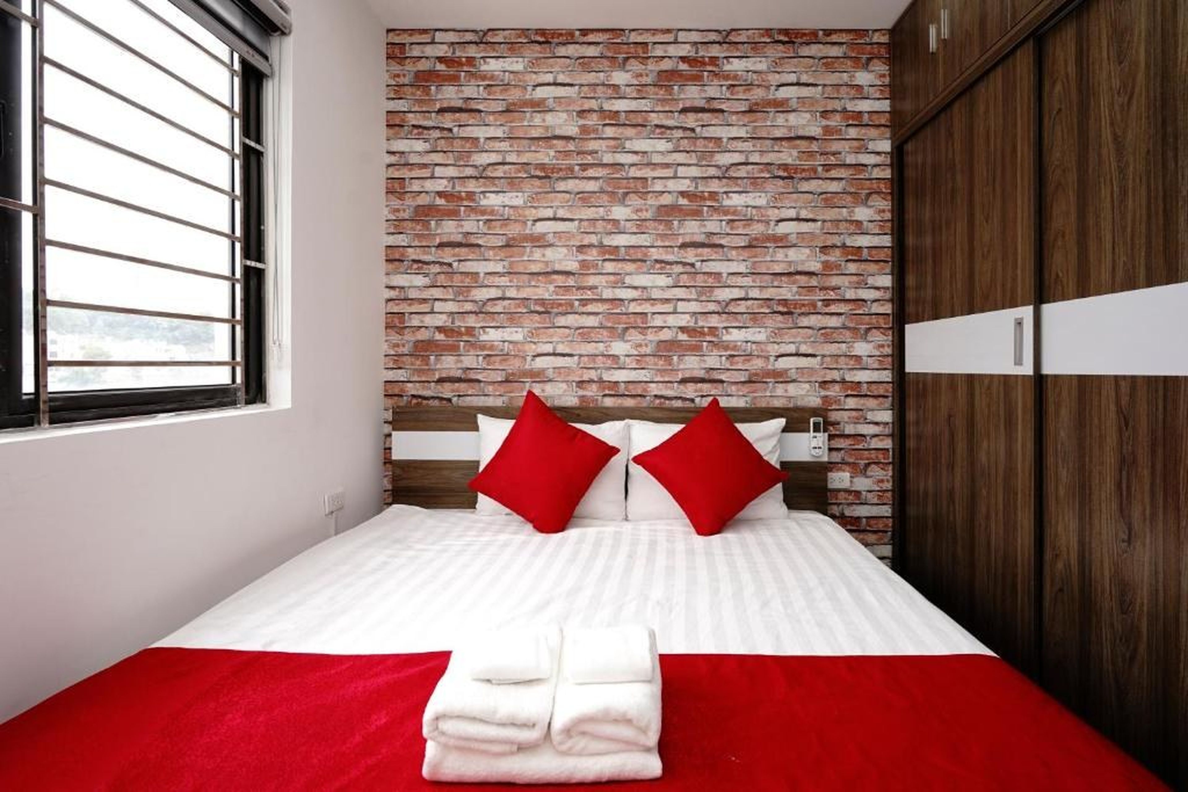 *Ha Long Homestay @ Sunrise Apartment - 2 BR - Hình 24