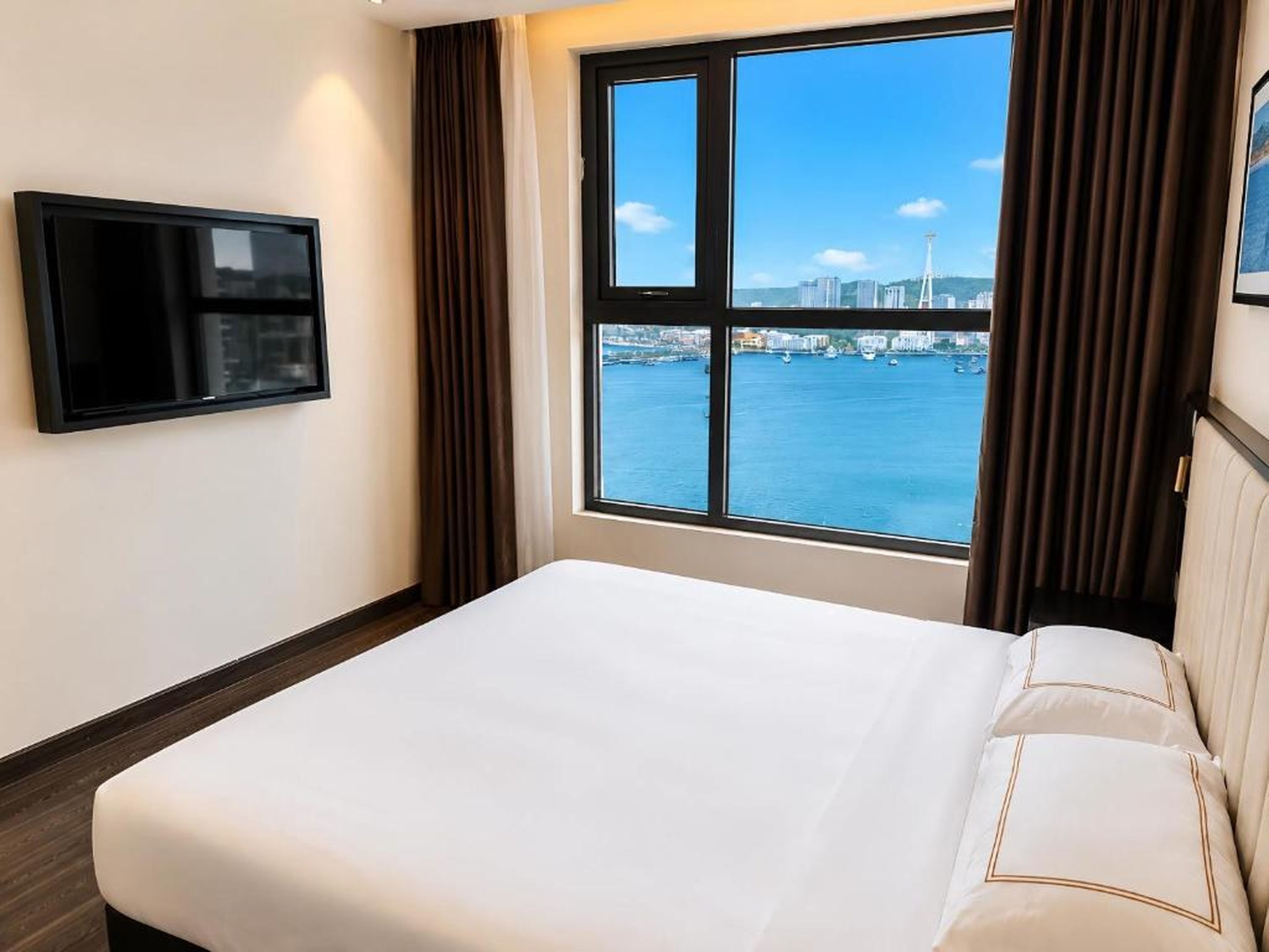 The Sapphire Ha Long - Ocean View Apartment - Pool - Hình 8