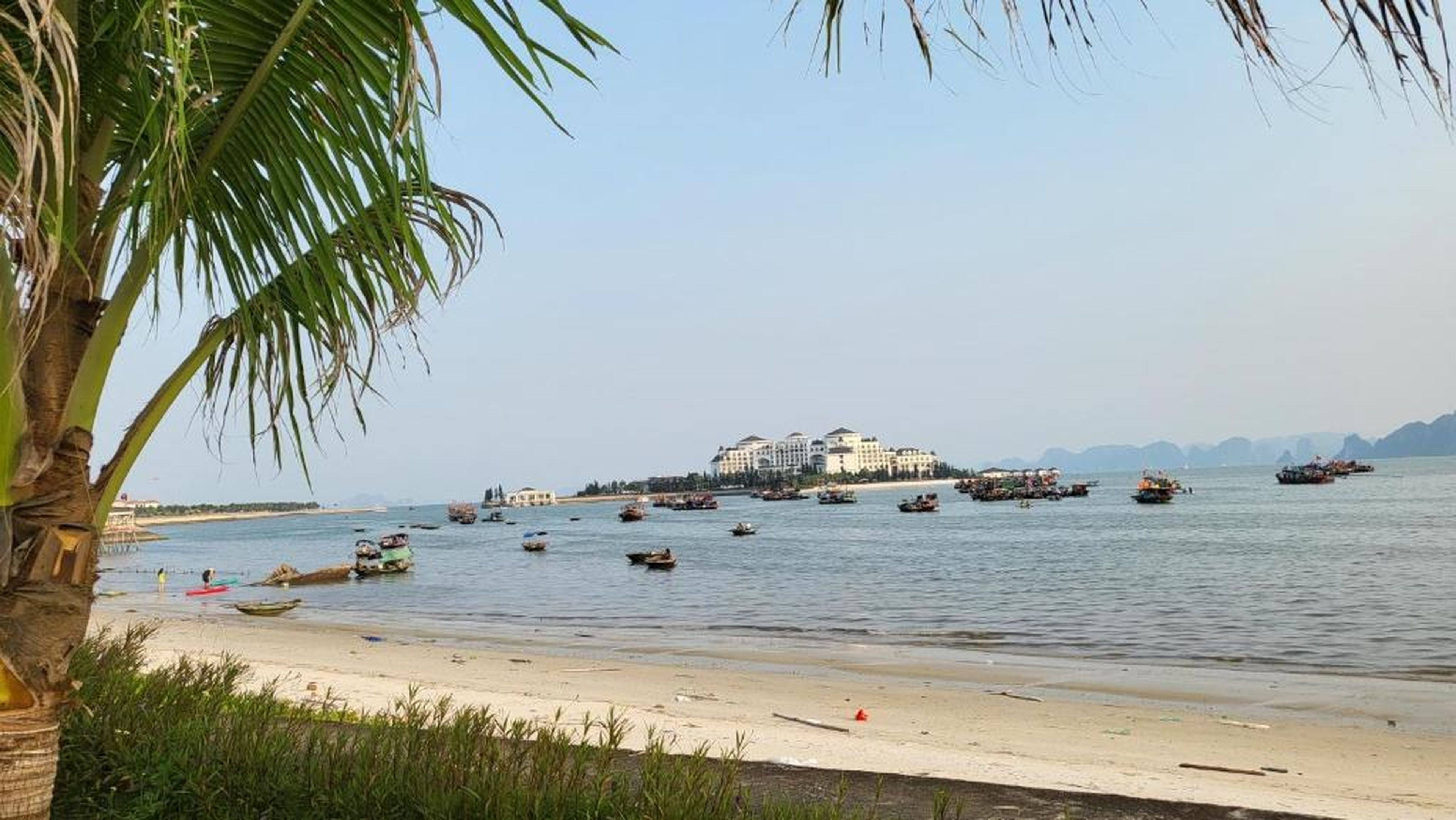 The Sea View Sandy- Duplex Homestay- Citadines Marina Ha Long - Hình 34