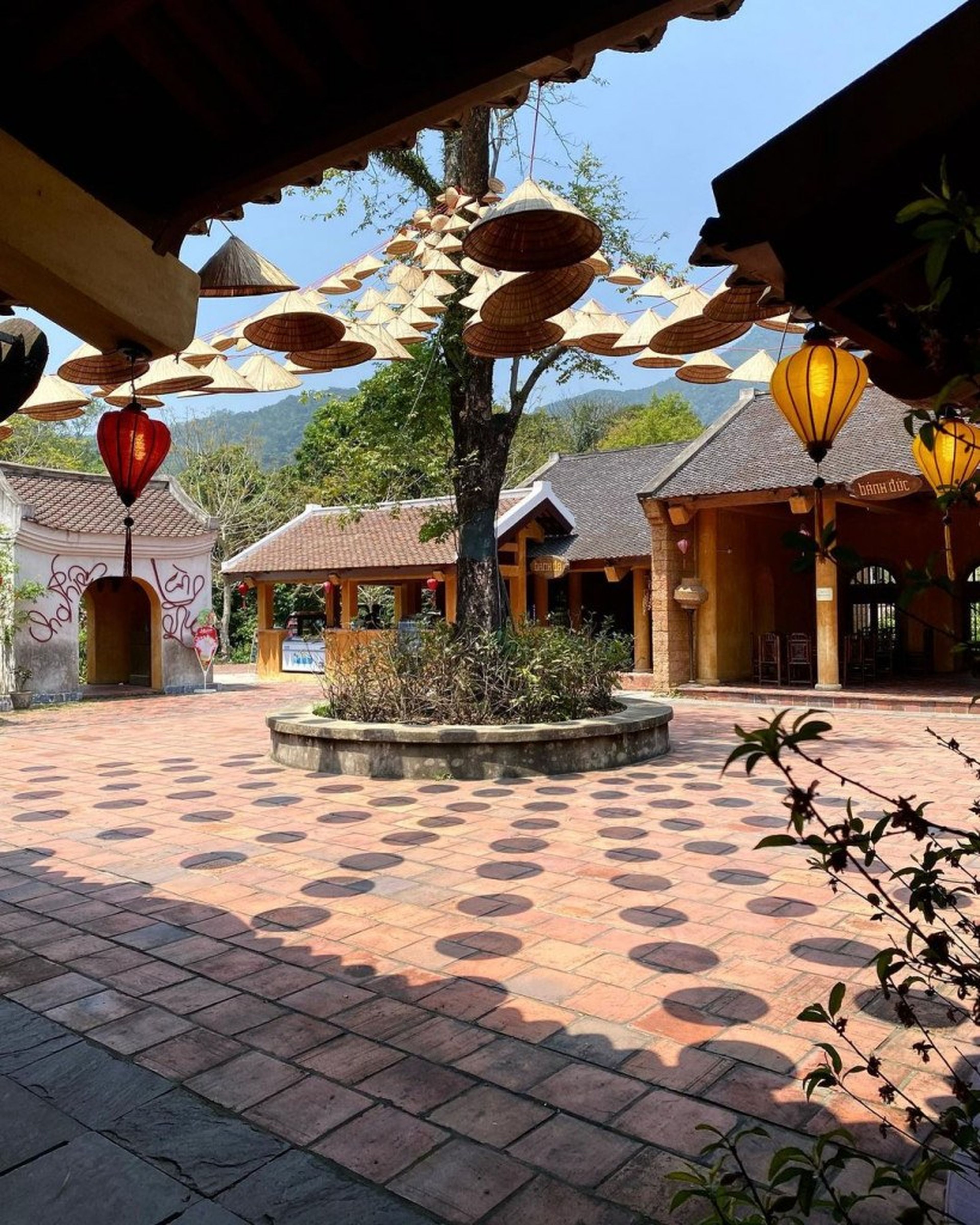Không gian văn hóa nhà Trần ở làng Nương Yên Tử - Hình 11