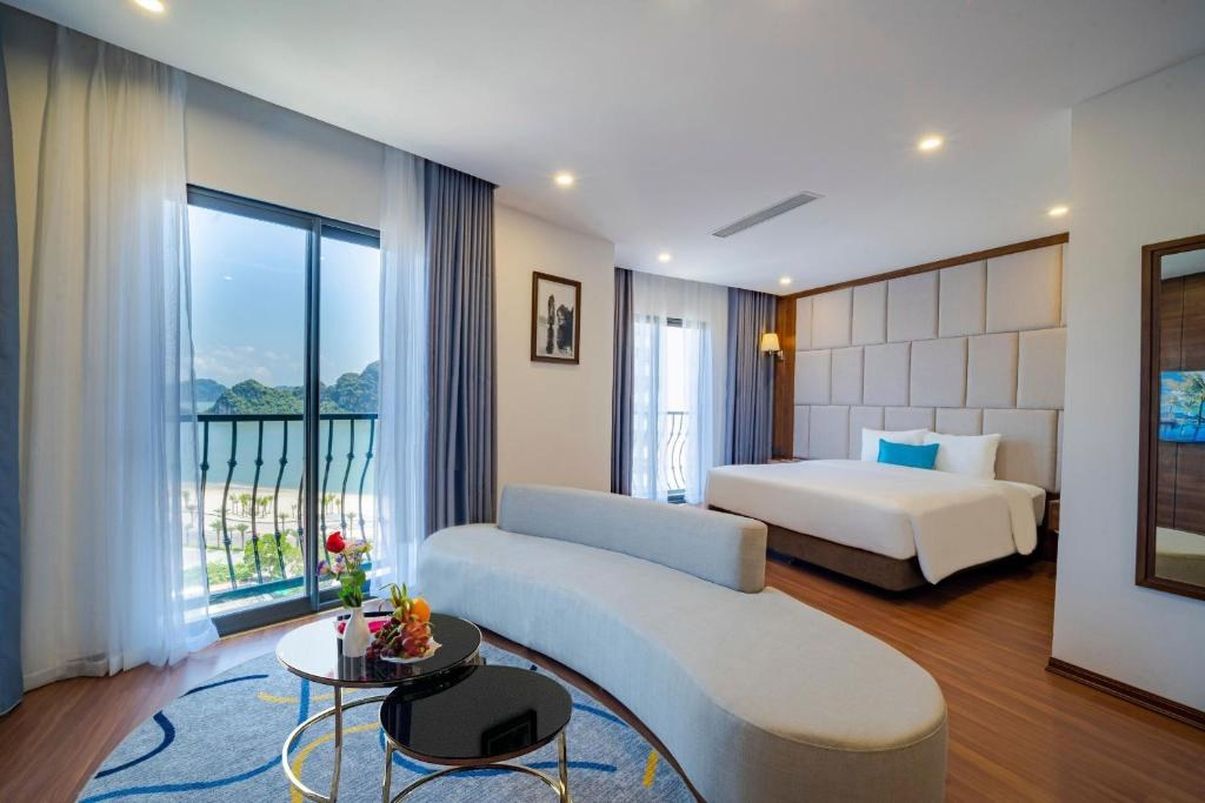 Paddington Hotel Halong Bayview - Hình 2