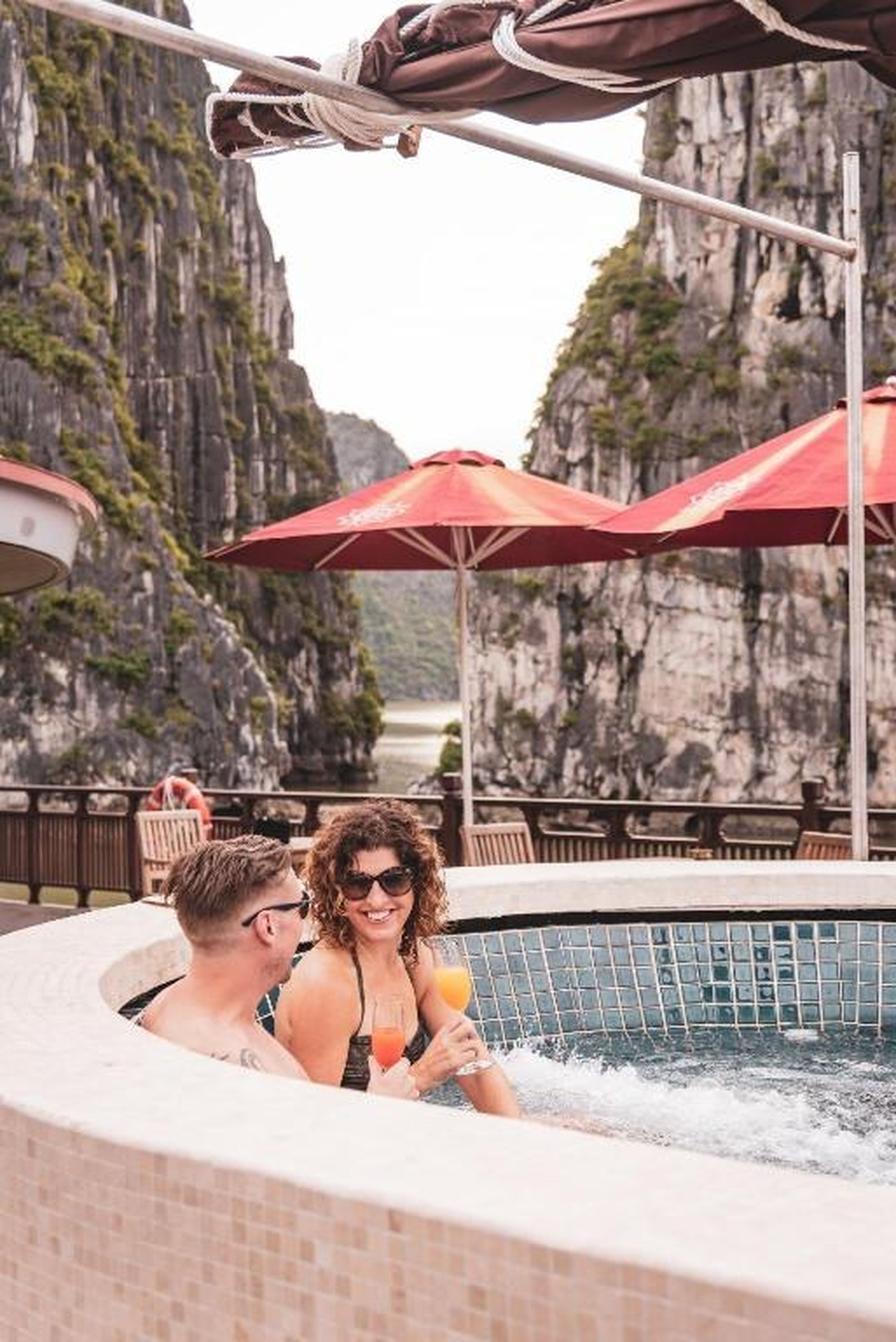 Heritage Line Ginger Cruise - Halong Bay & Lan Ha Bay - Hình 7