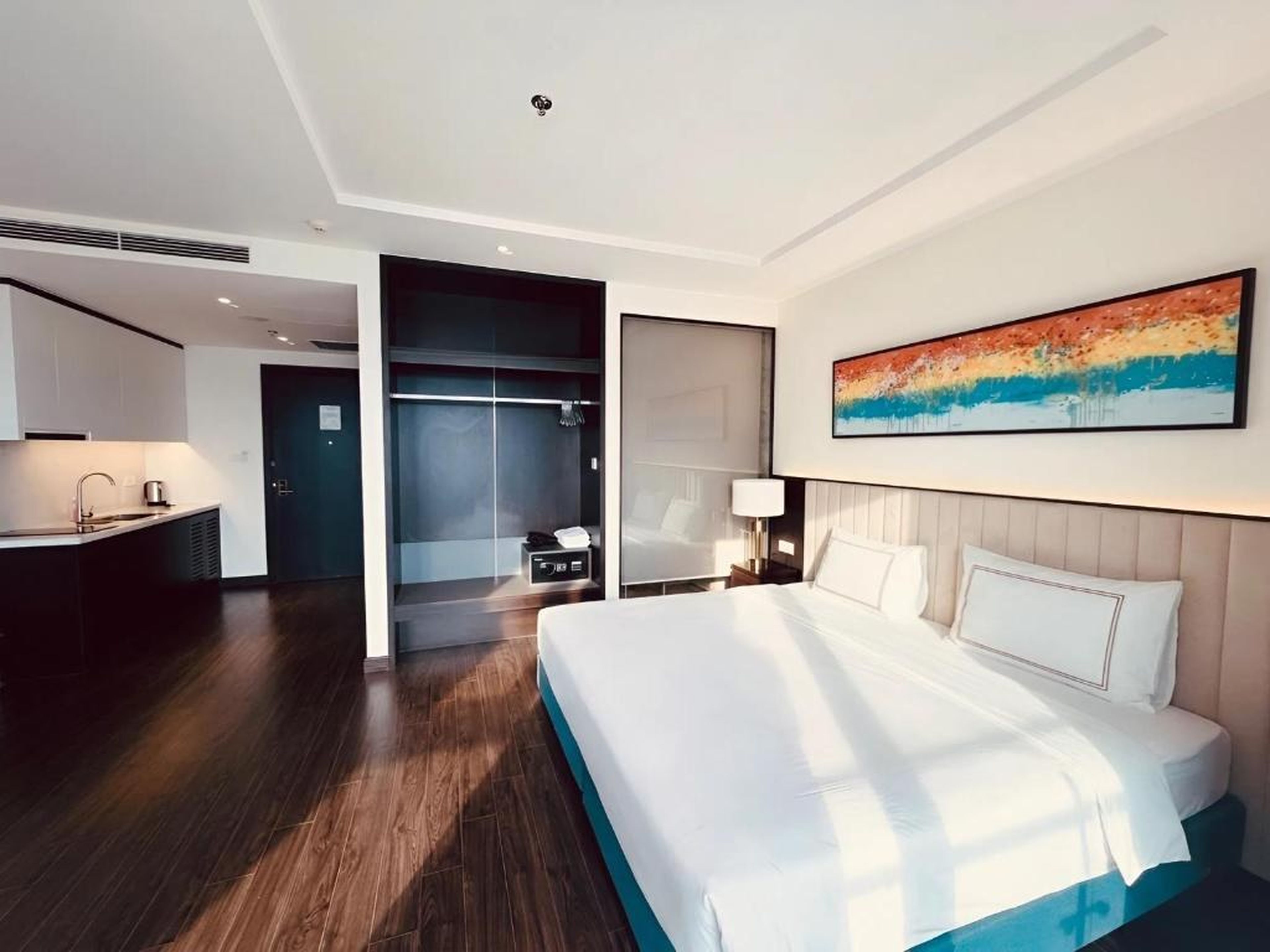 Luxury Ocean View Apartments - The Sapphire Ha Long, Studio & 2BR - Hình 20