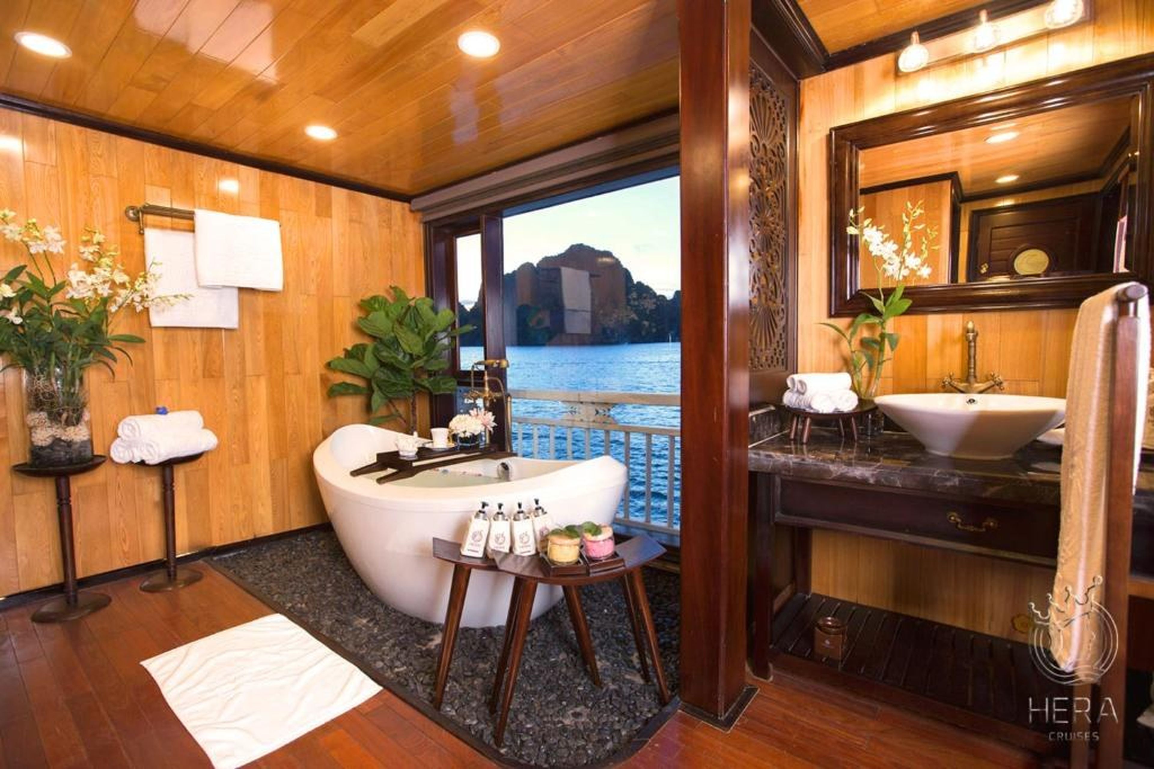 Hera Grand Luxury Cruise - Hình 50