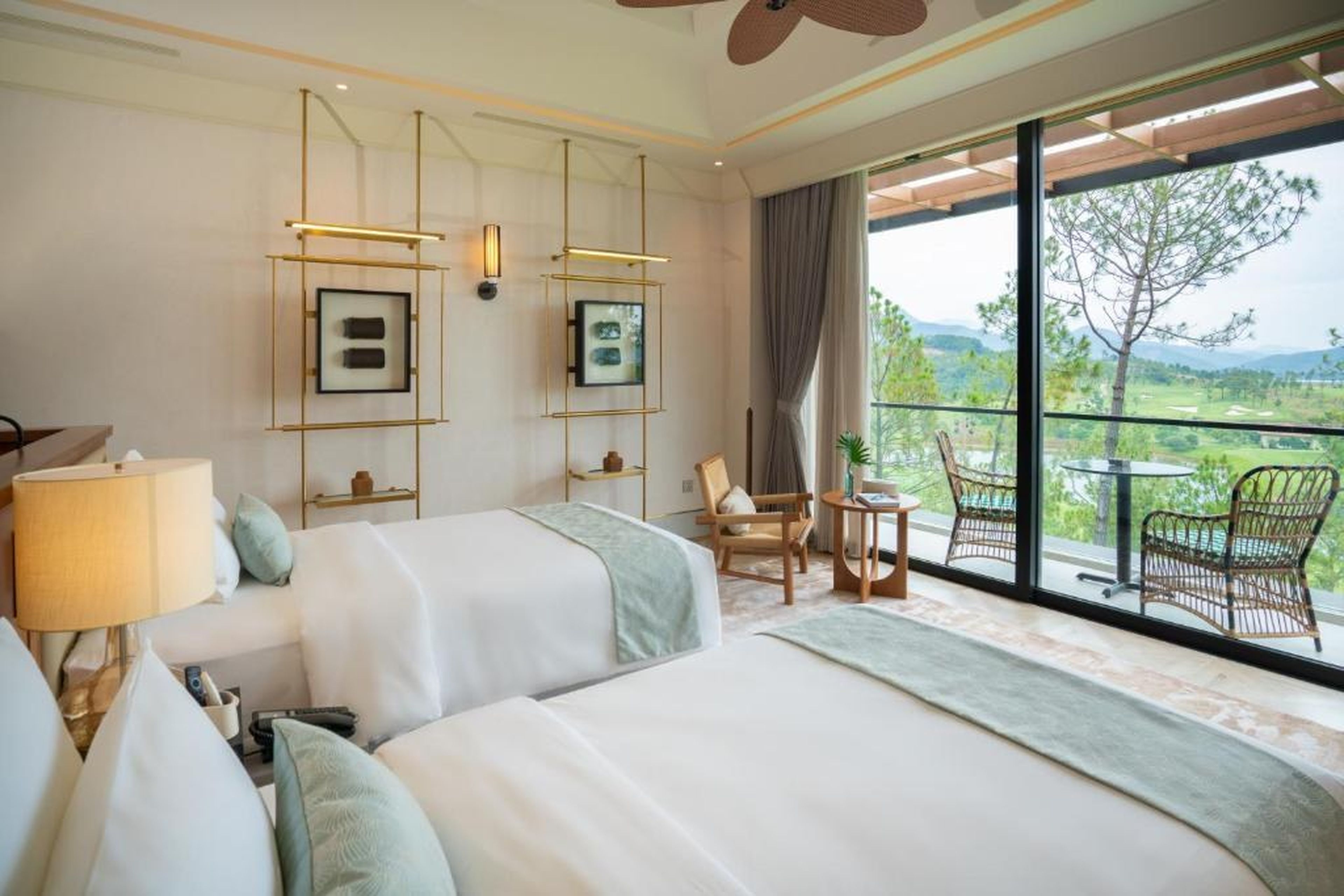 Silk Path Dong Trieu Golf Course & Villas - Hình 1
