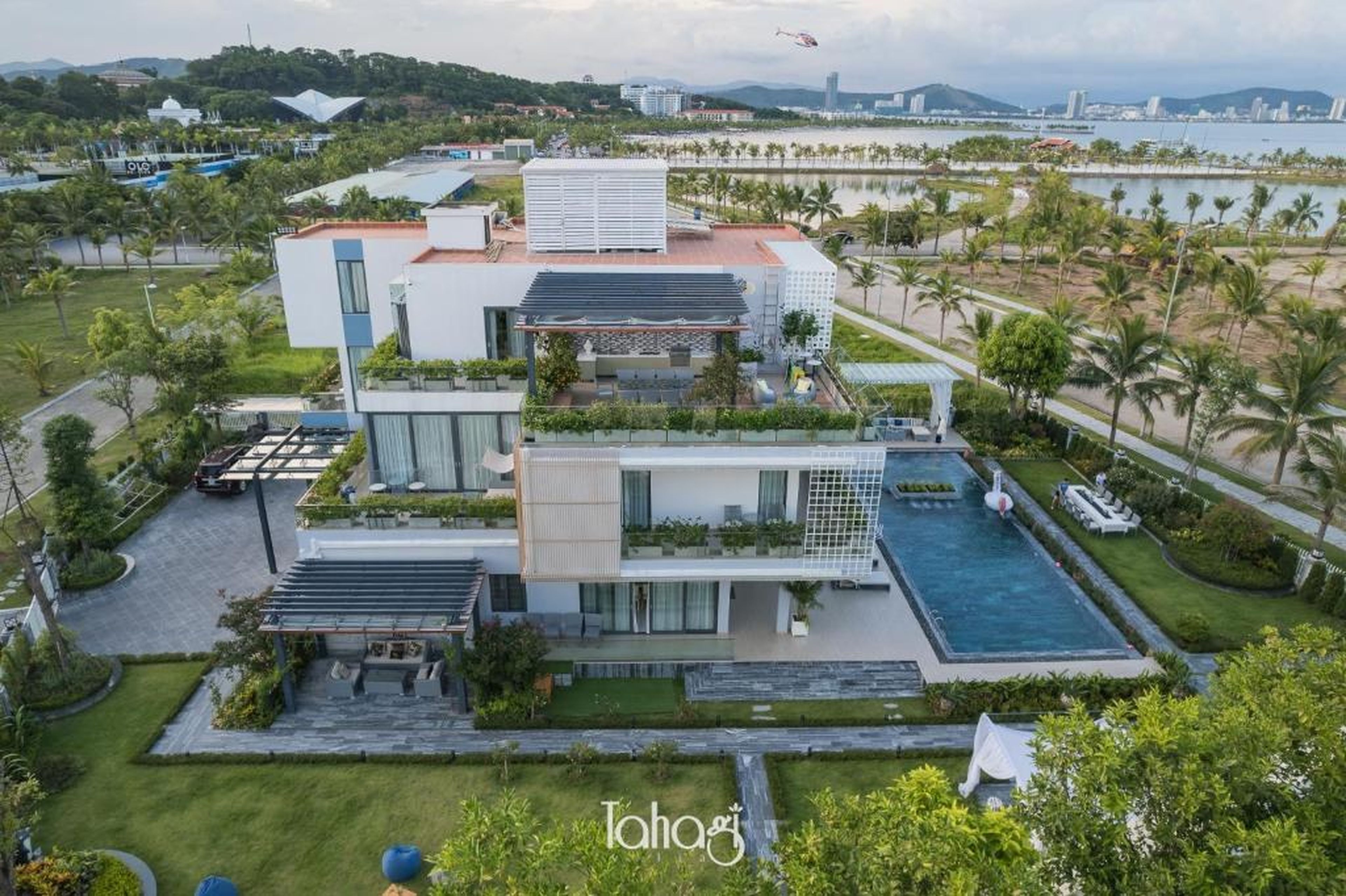 Tahagi Villa Tuan Chau Ha Long by HOFs - Hình 27