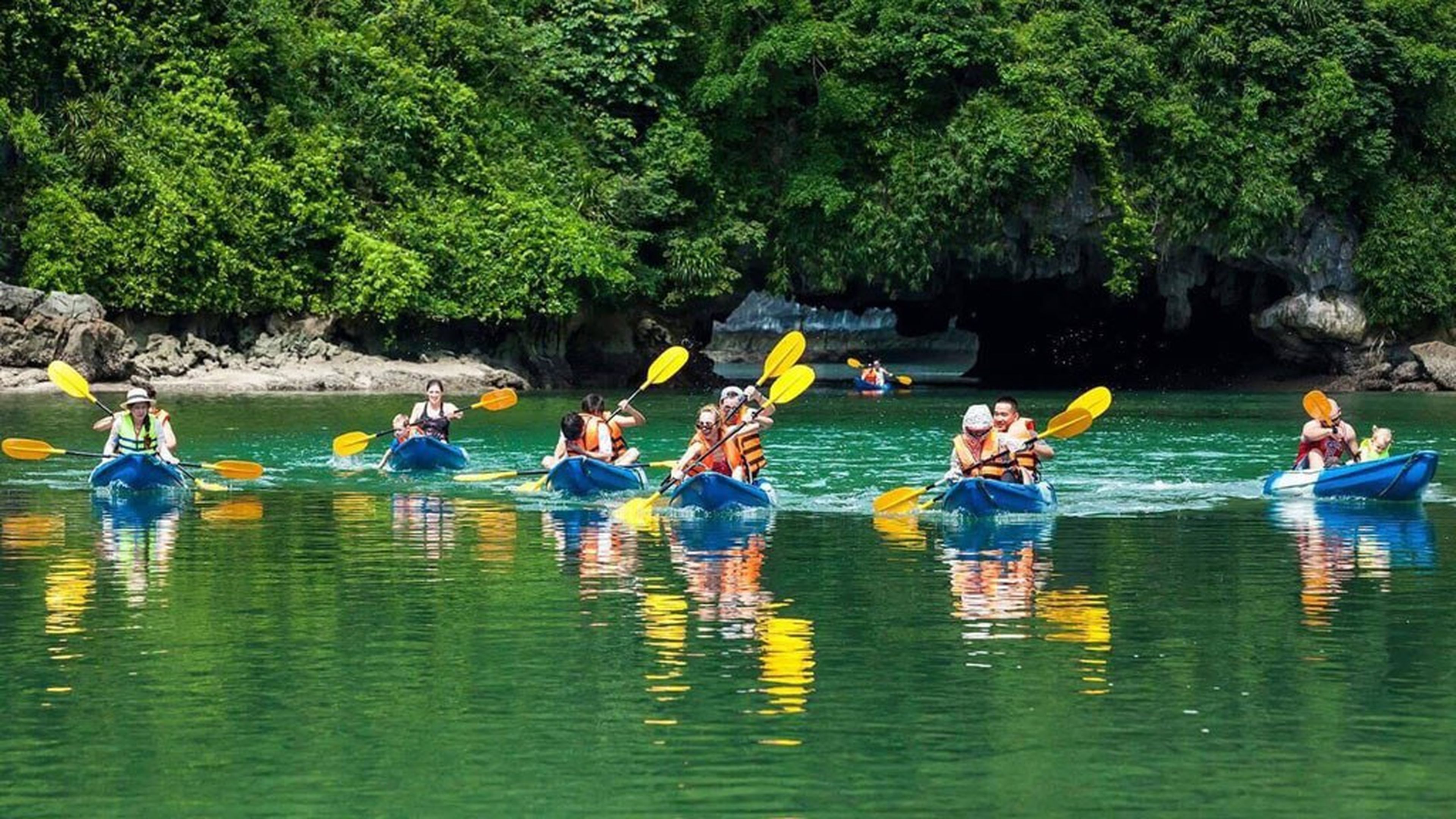 Đặt chân đến làng chài Ba Hang - Nhỏ bé, yên bình và thơ mộng - Hình 9