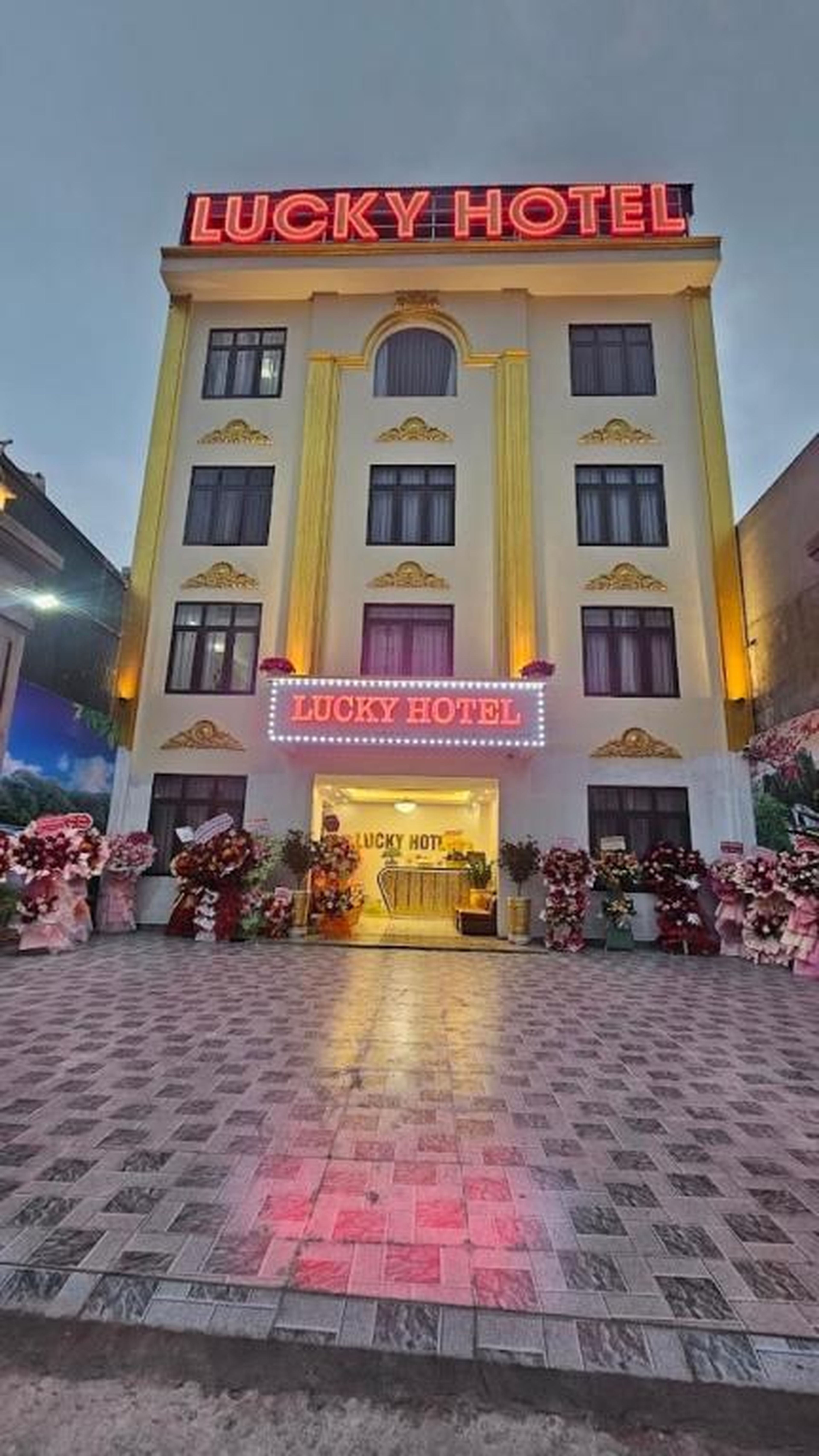 Lucky Hotel Uông Bí - Hình 2