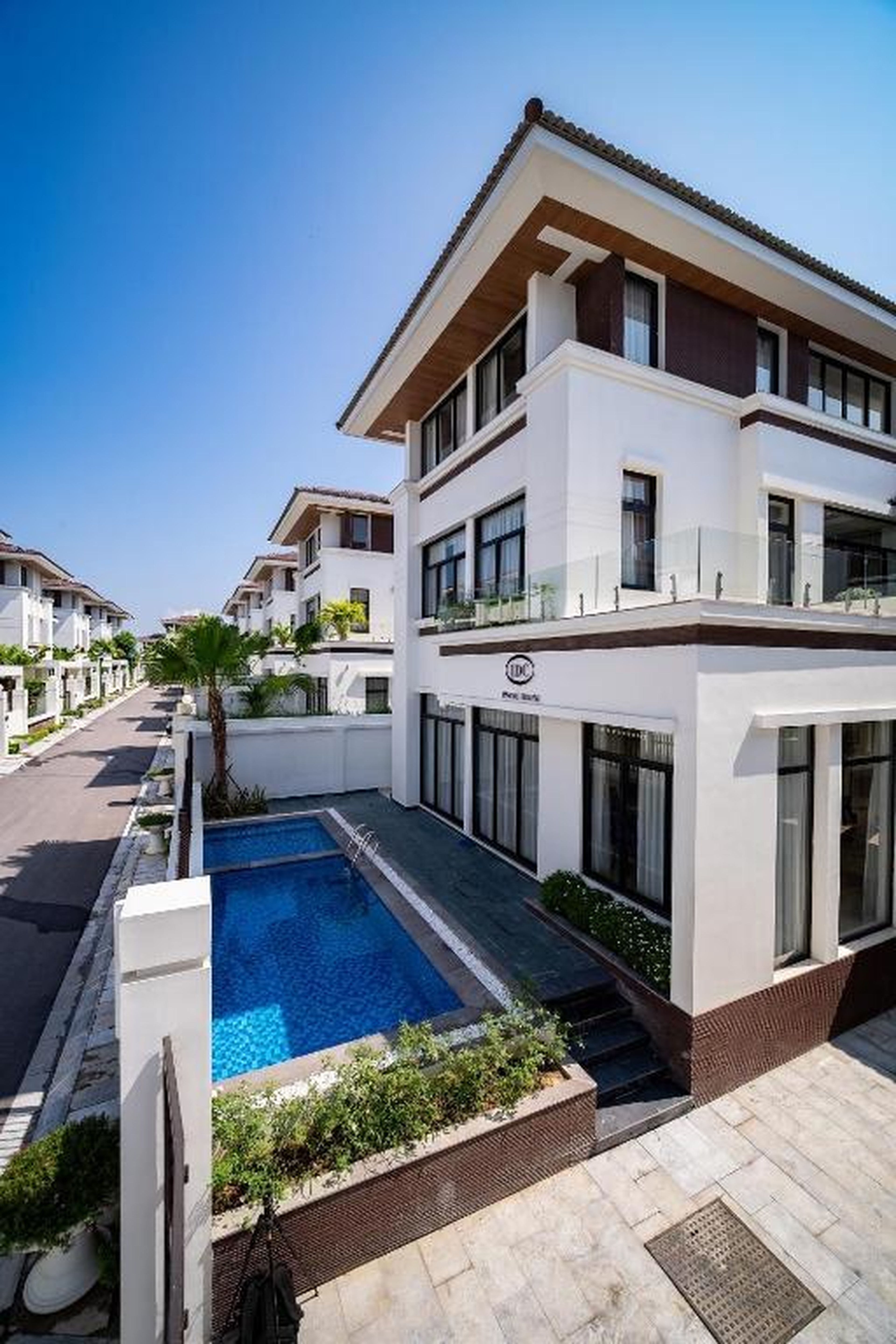IDC White House Ha Long FLC Golf & Resort - Hình 6