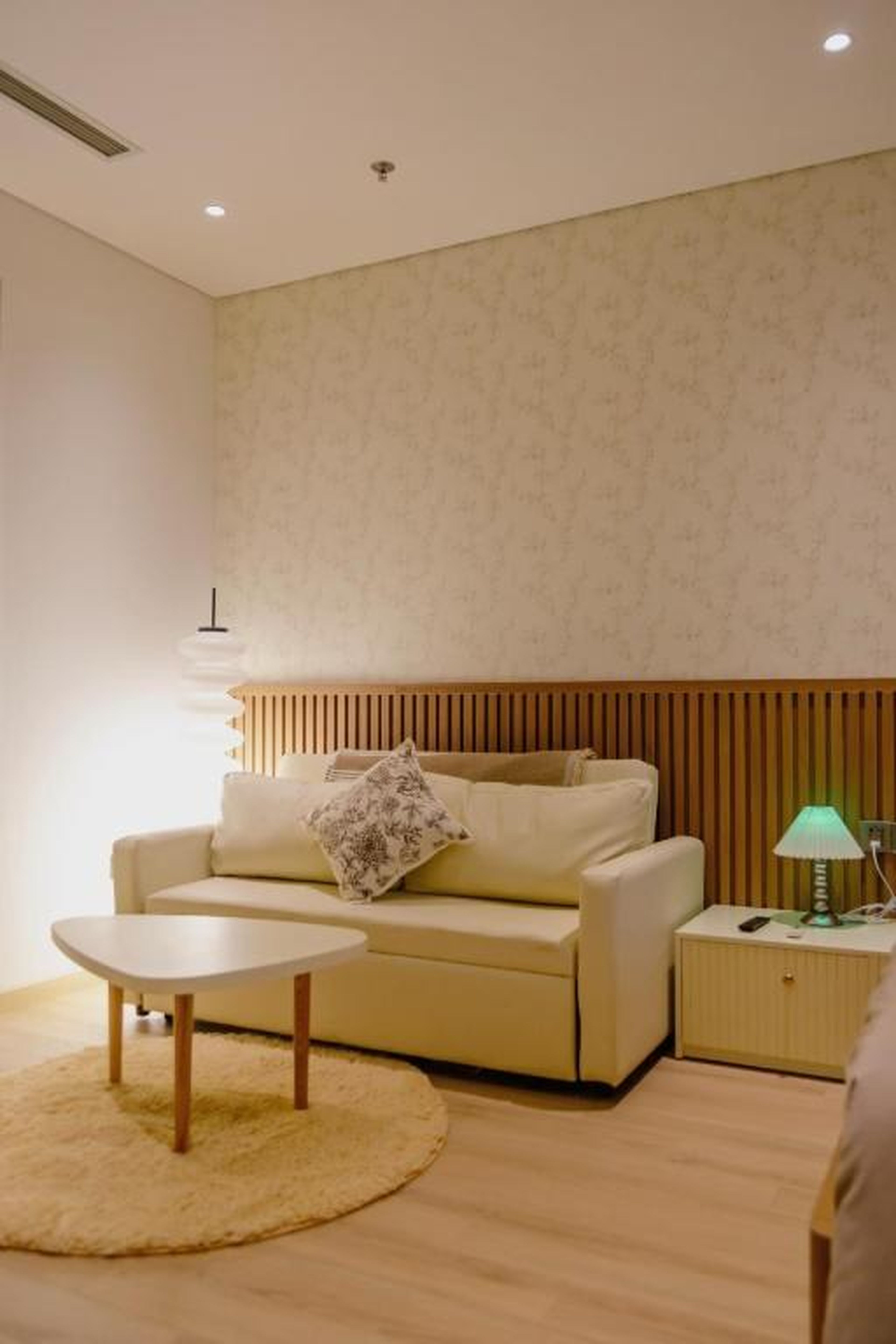 Cozy Balcony Studio Near Sun World - The Holiday Ha Long - Hình 11