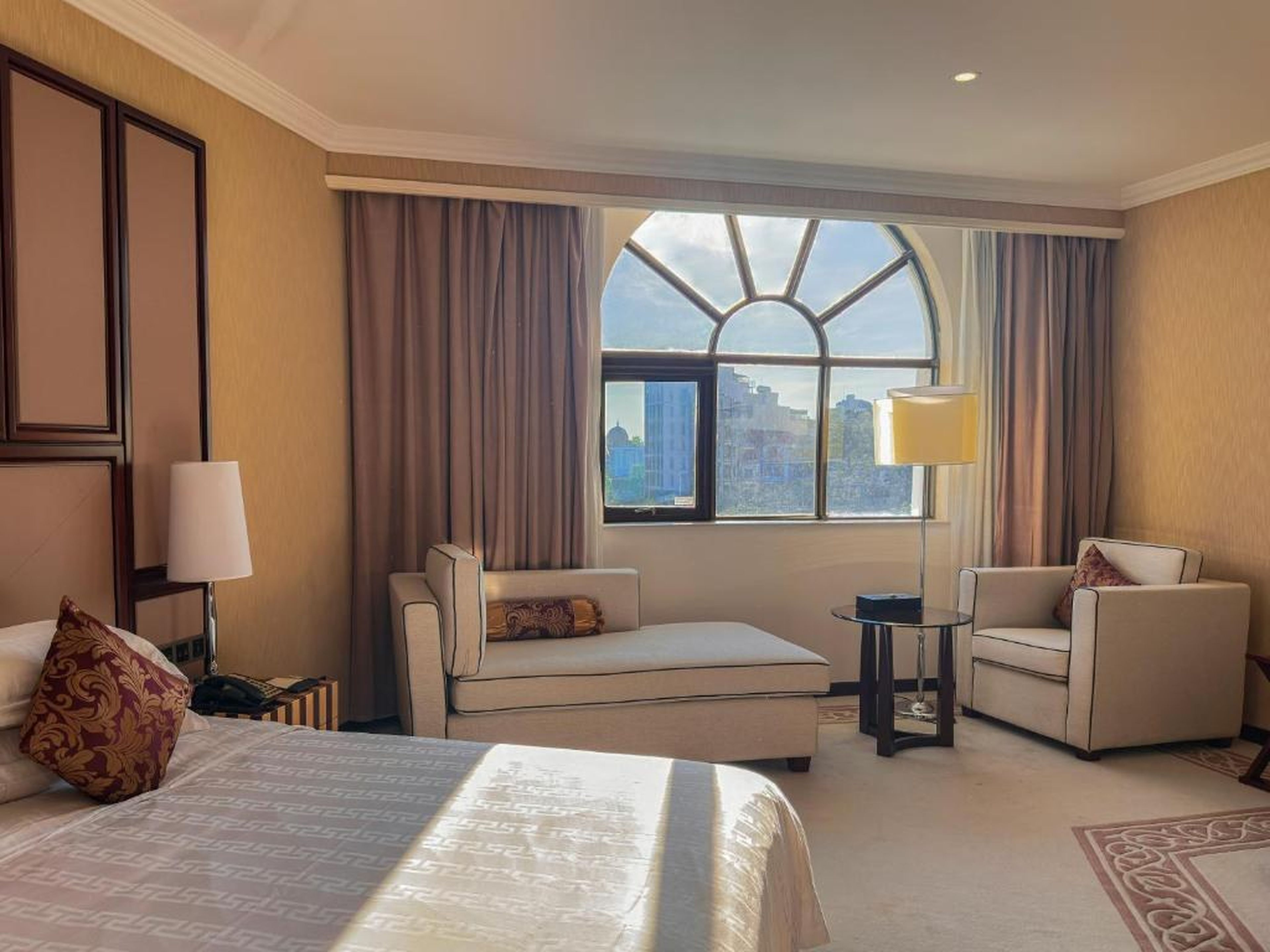 Khách sạn Quốc tế Lợi Lai - Li Lai International Hotel - Hình 1