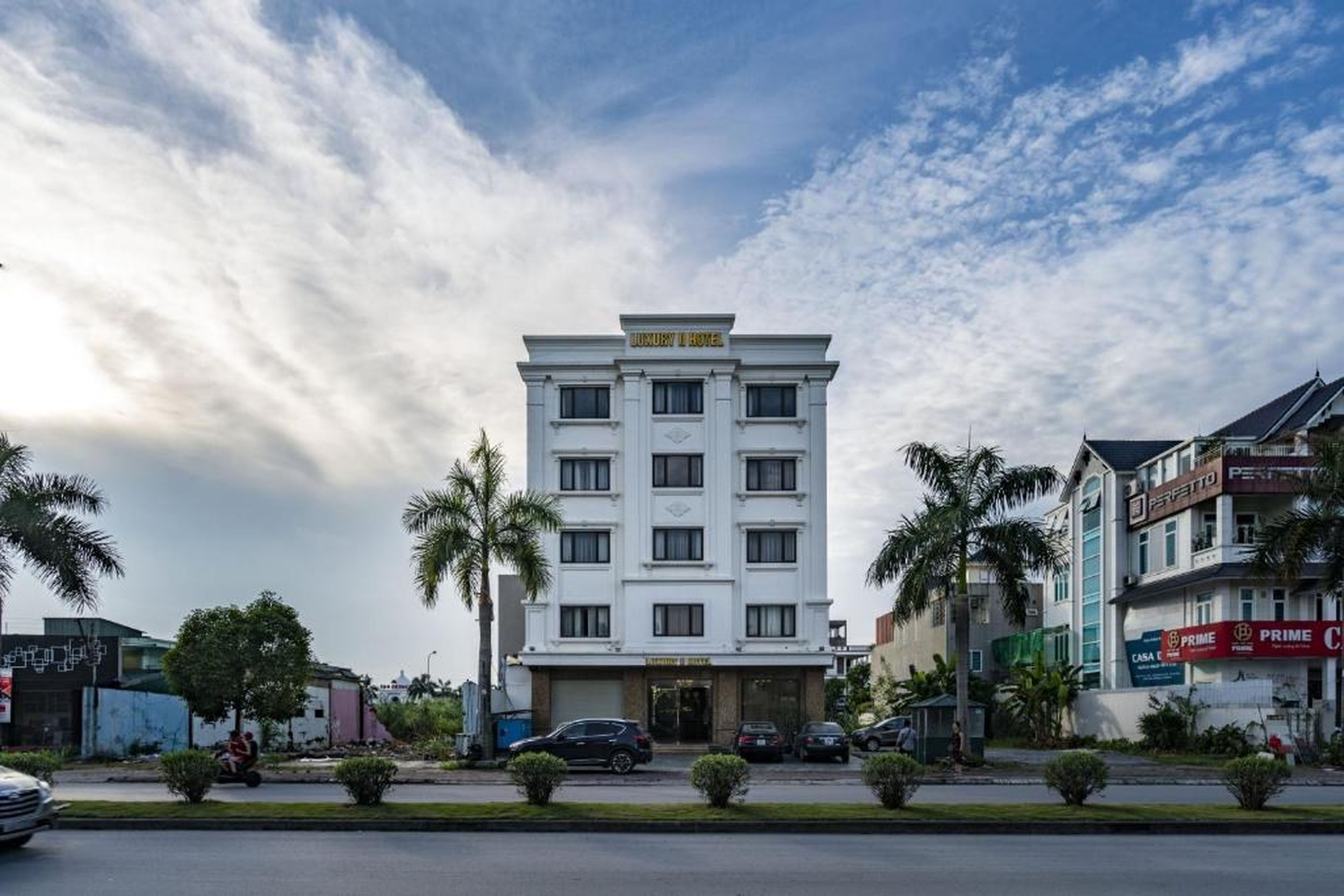 Luxury ii hotel - Hình 4