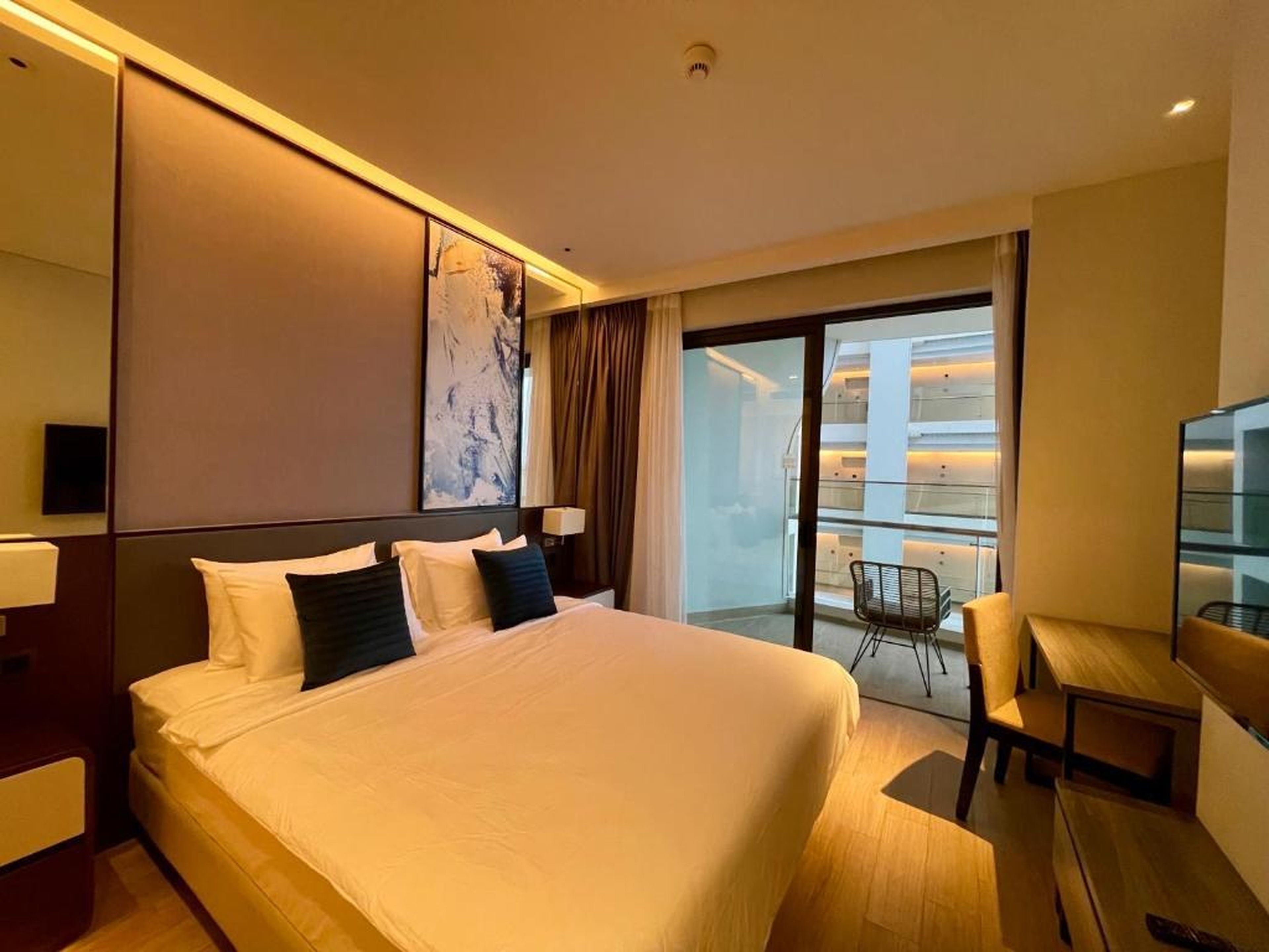 Marina Suite Residence Halong - Hình 16