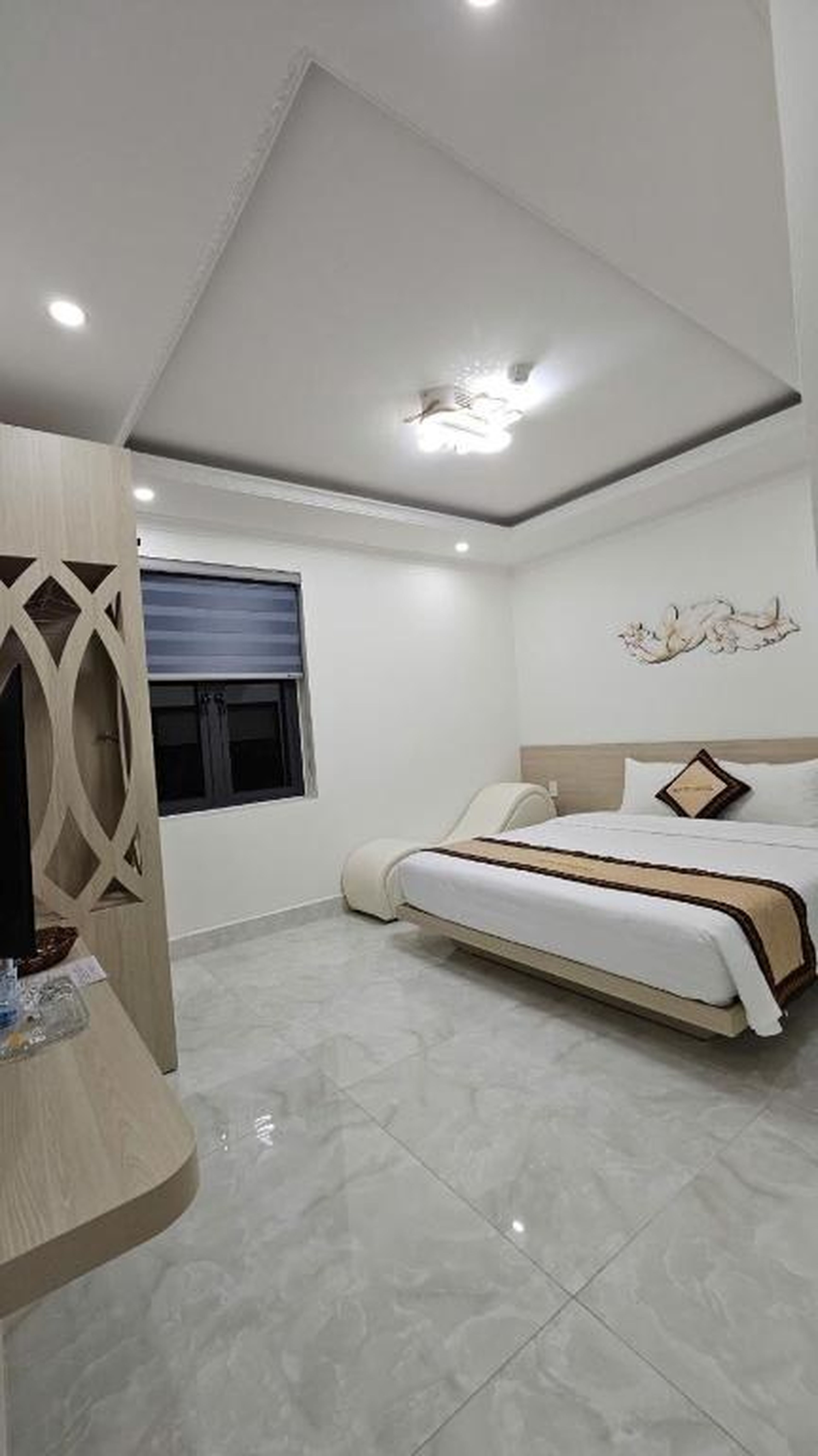 Lucky Hotel Uông Bí - Hình 18