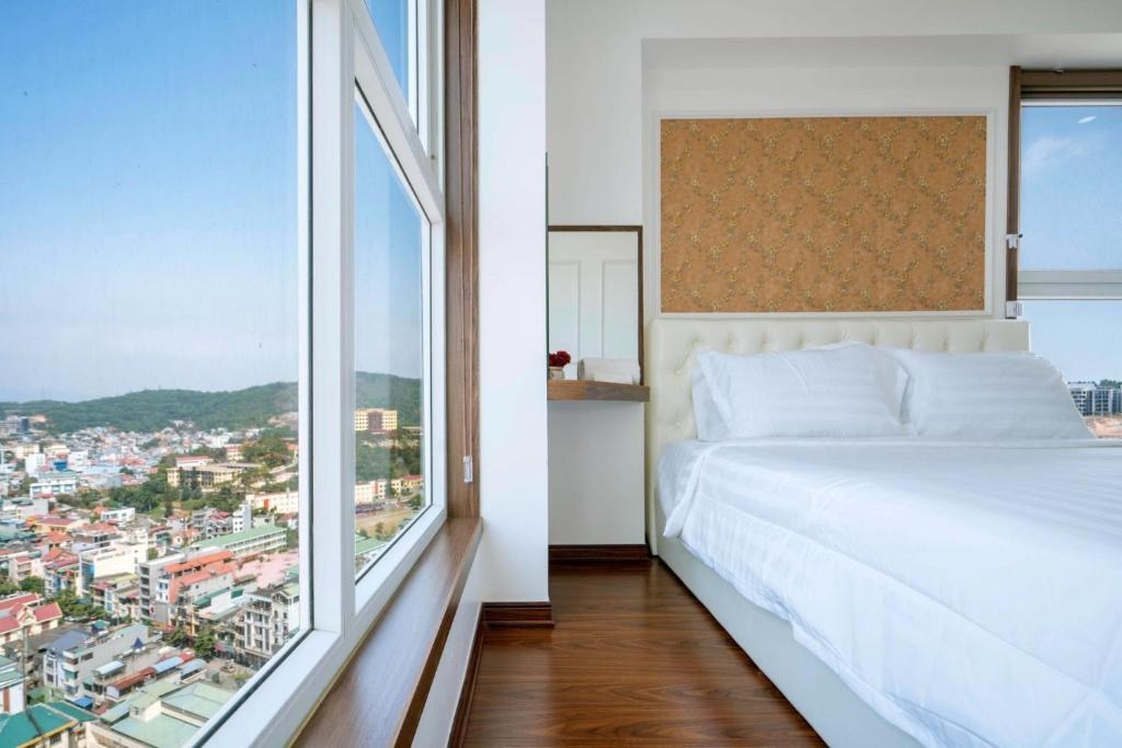 Homestay Hạ Long 3 phòng ngủ view biển - Hình 16