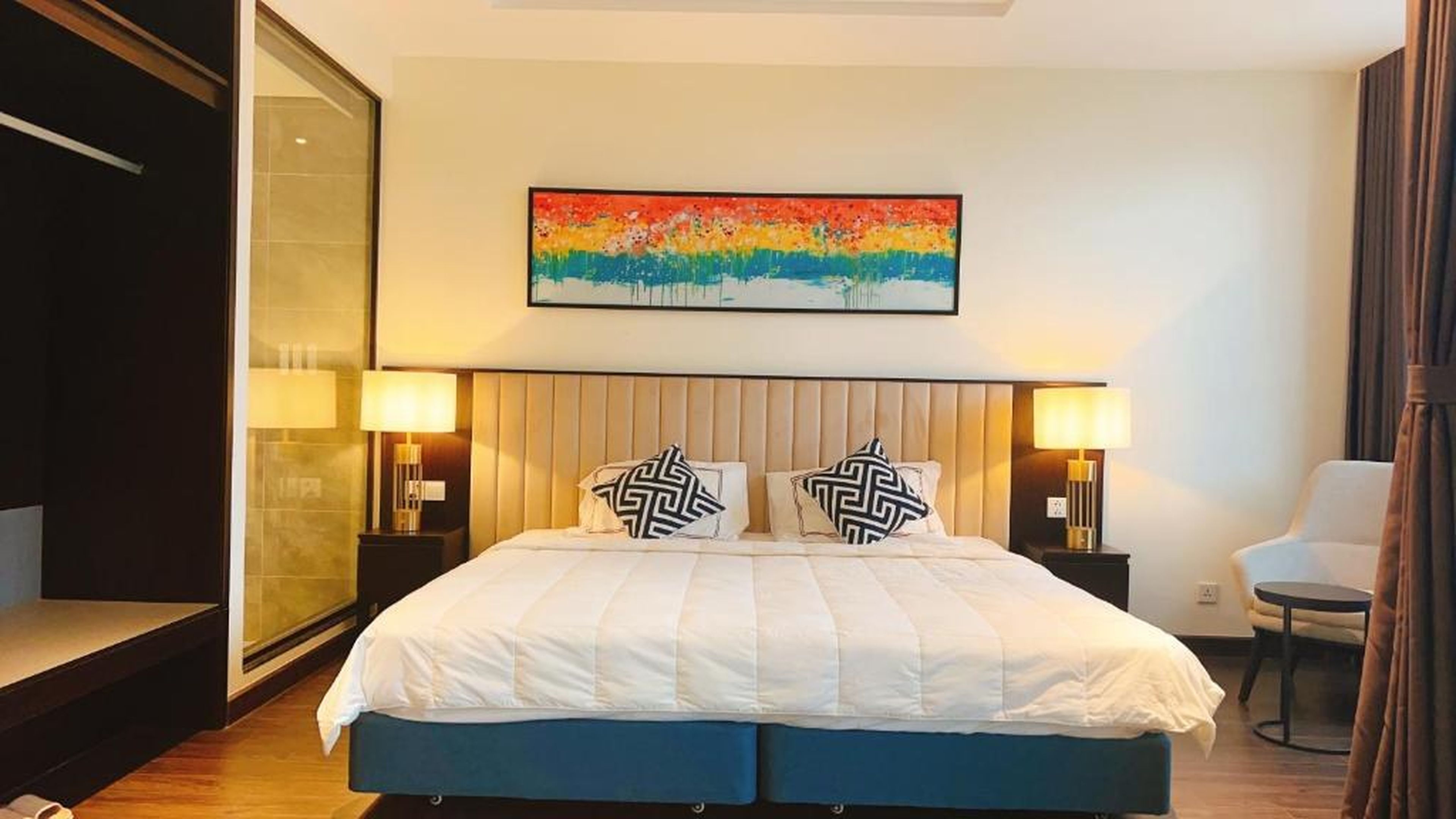 căn hộ Home Stay Sapphire S2 tiêu chuẩn khách sạn view thành phố Hạ Long rất đẹp - Hình 10
