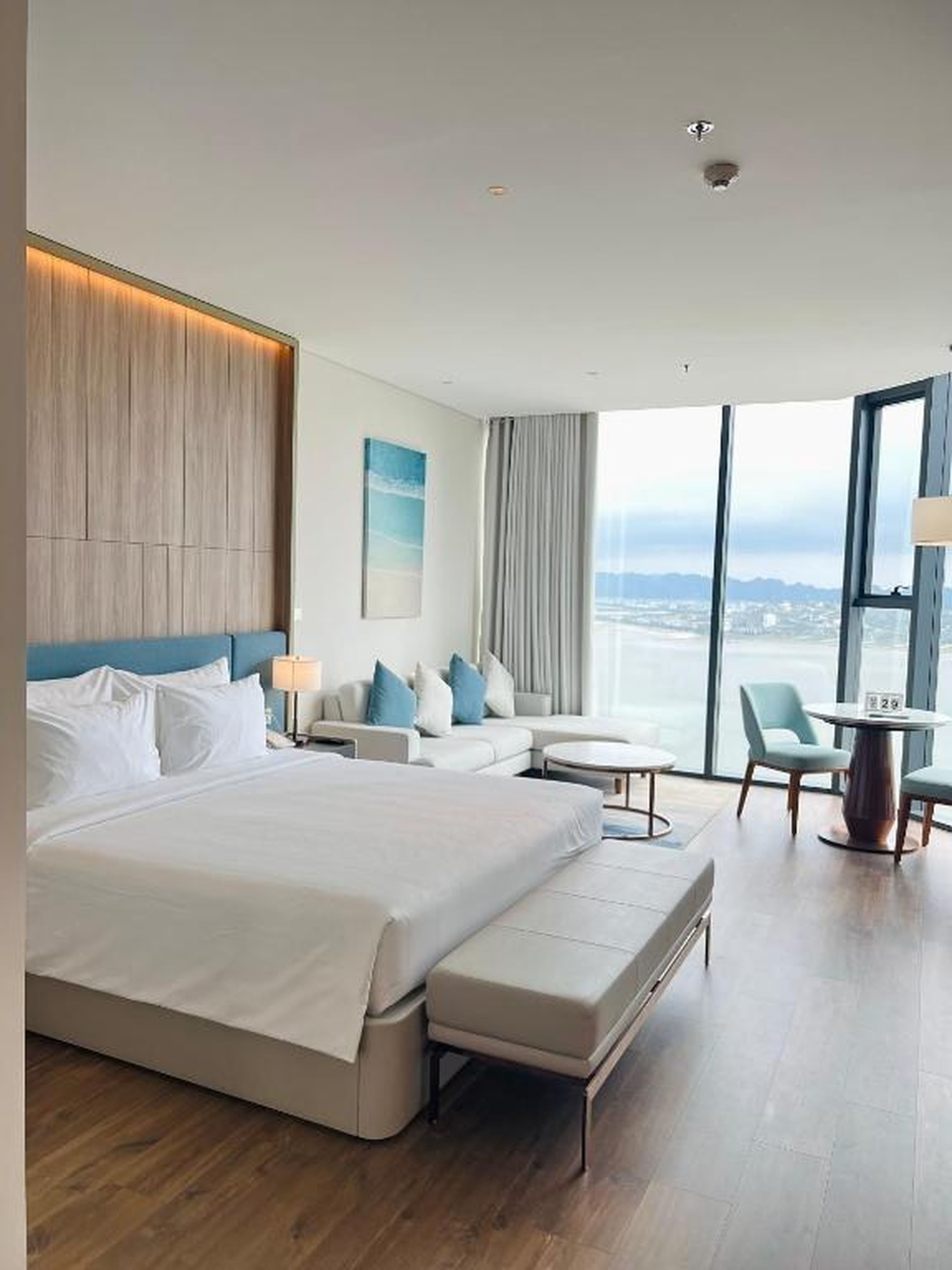 À La Carte Ha Long Studio Apartment- Sea View Room - Hình 30