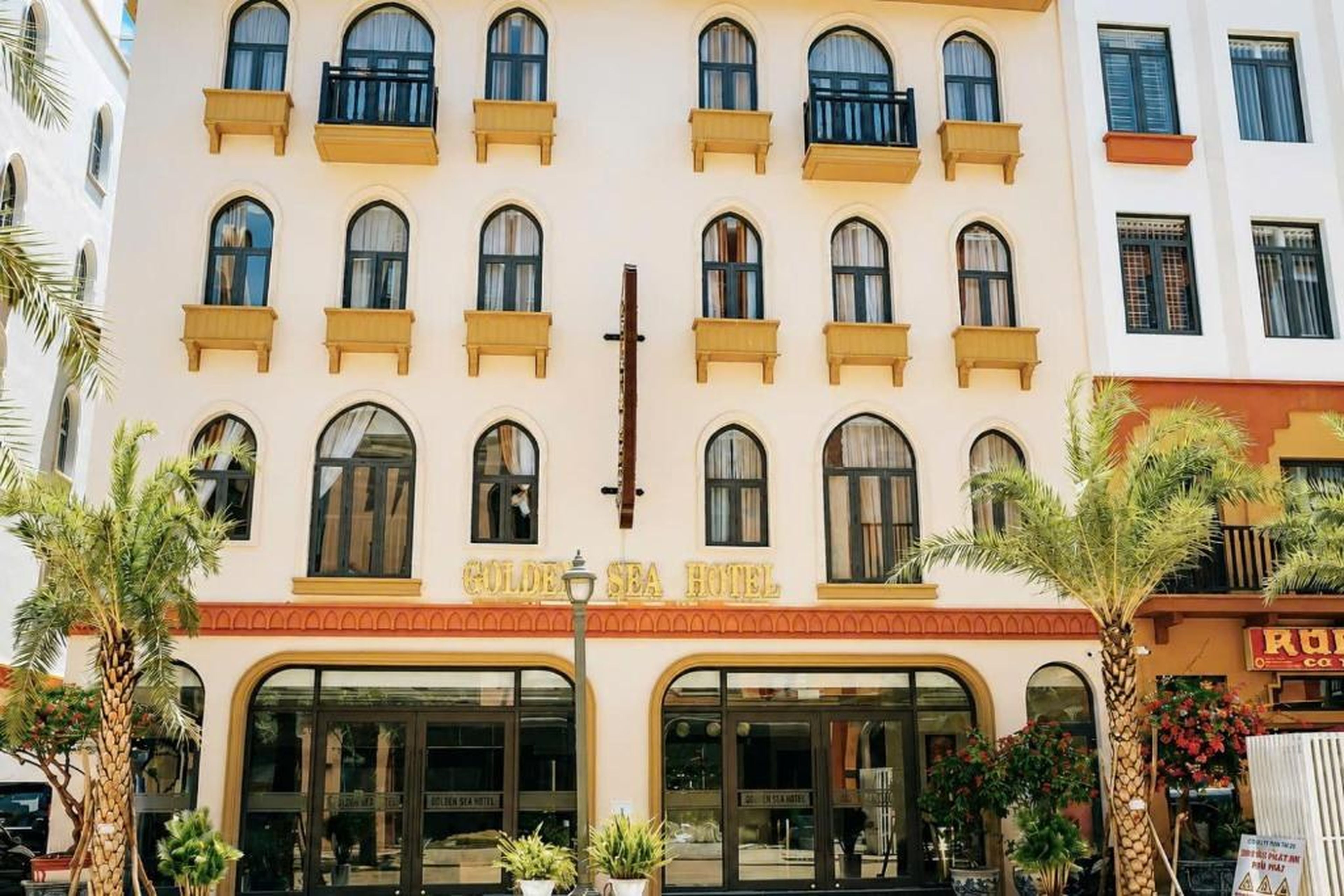 Khách sạn Golden Sea Hạ Long - Hình 9