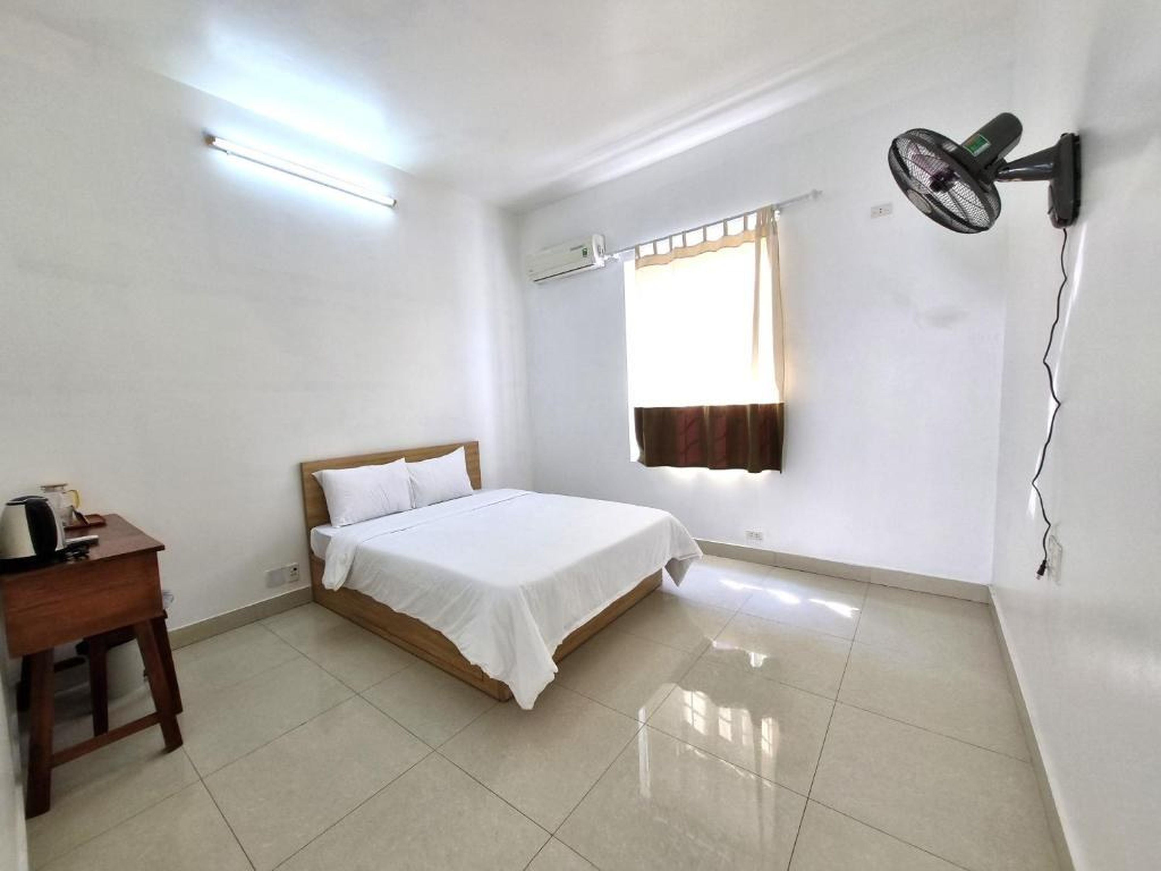 Top Hill Halong Homestay - Hình 43
