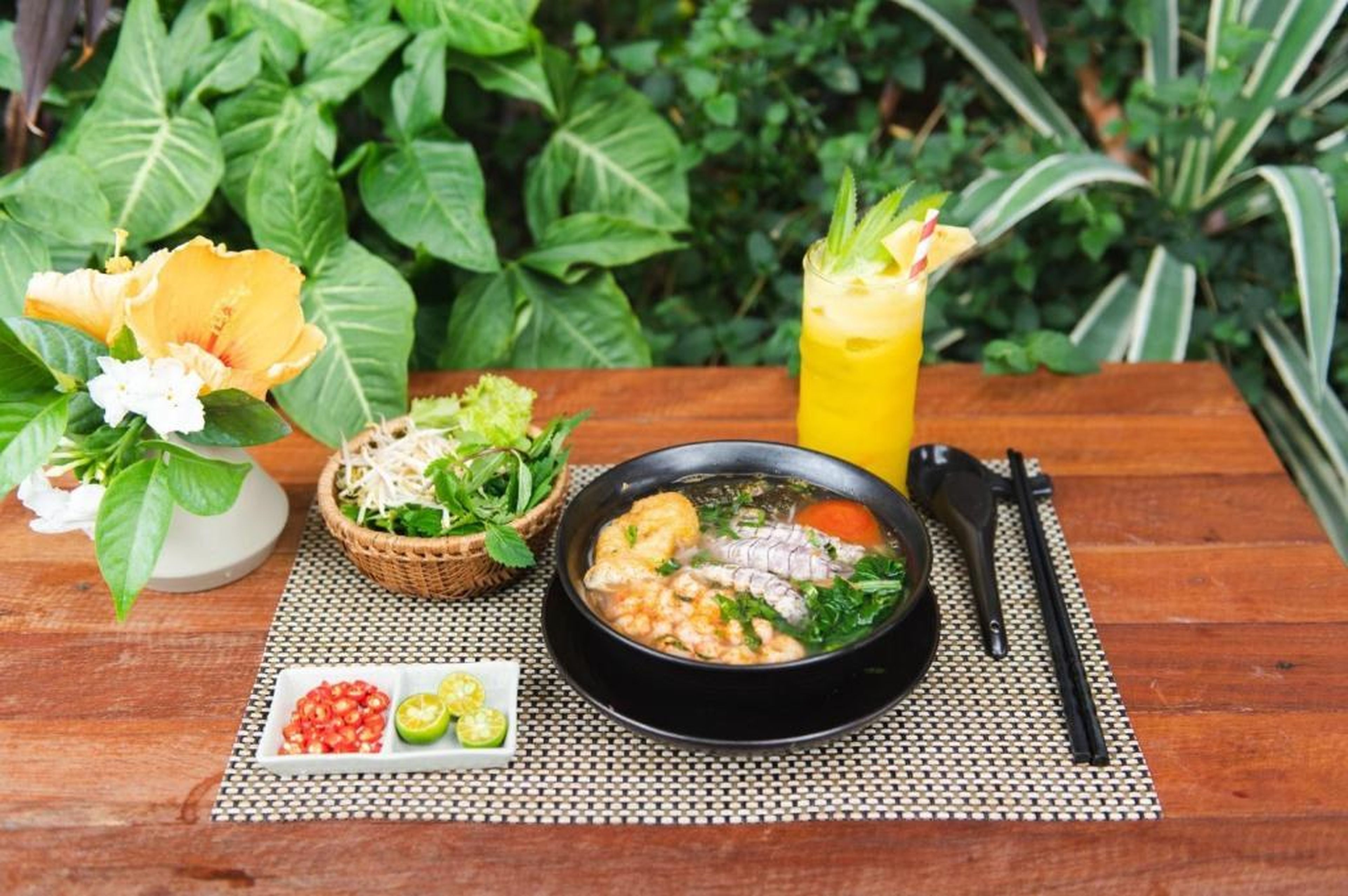 Luxury Homestay Vinhomes Dragonbay Hạ Long - Hình 47