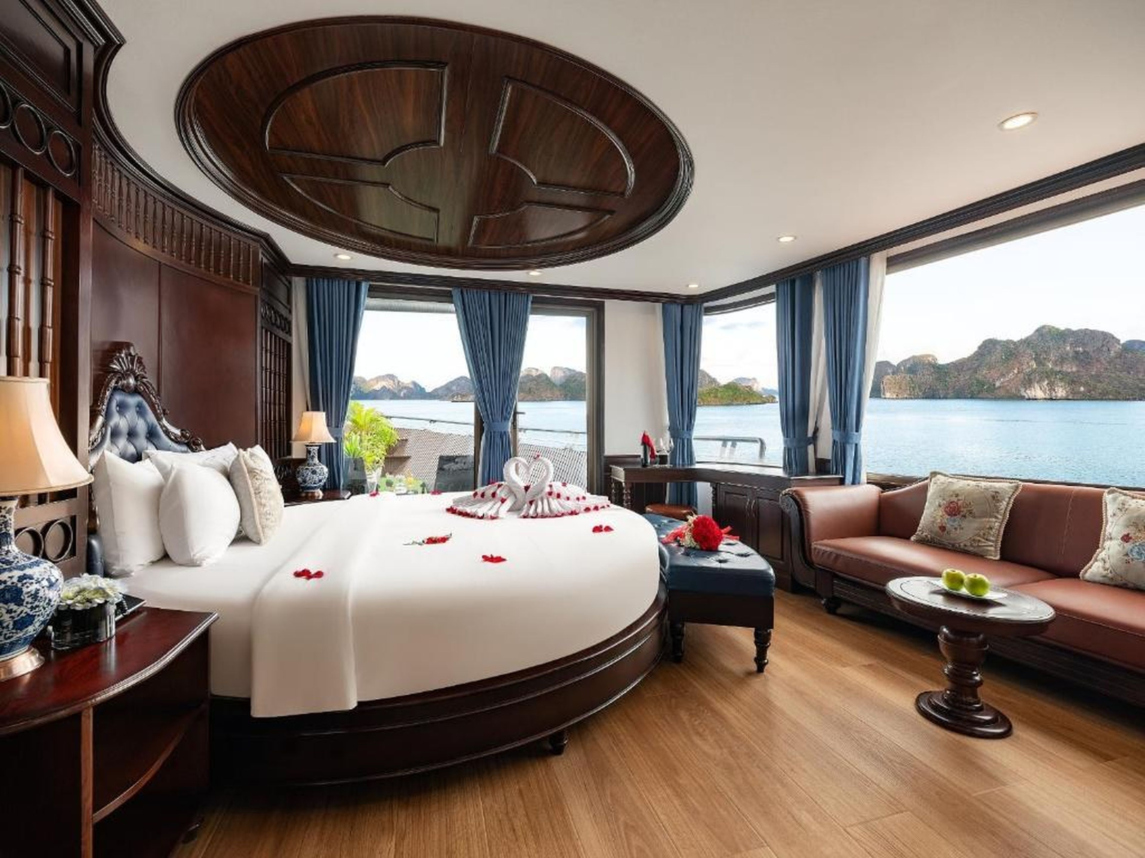 La Casta Regal 5-Star 2D1N - Lan Ha - Balcony & Bathtub Ocean View - Hình 20