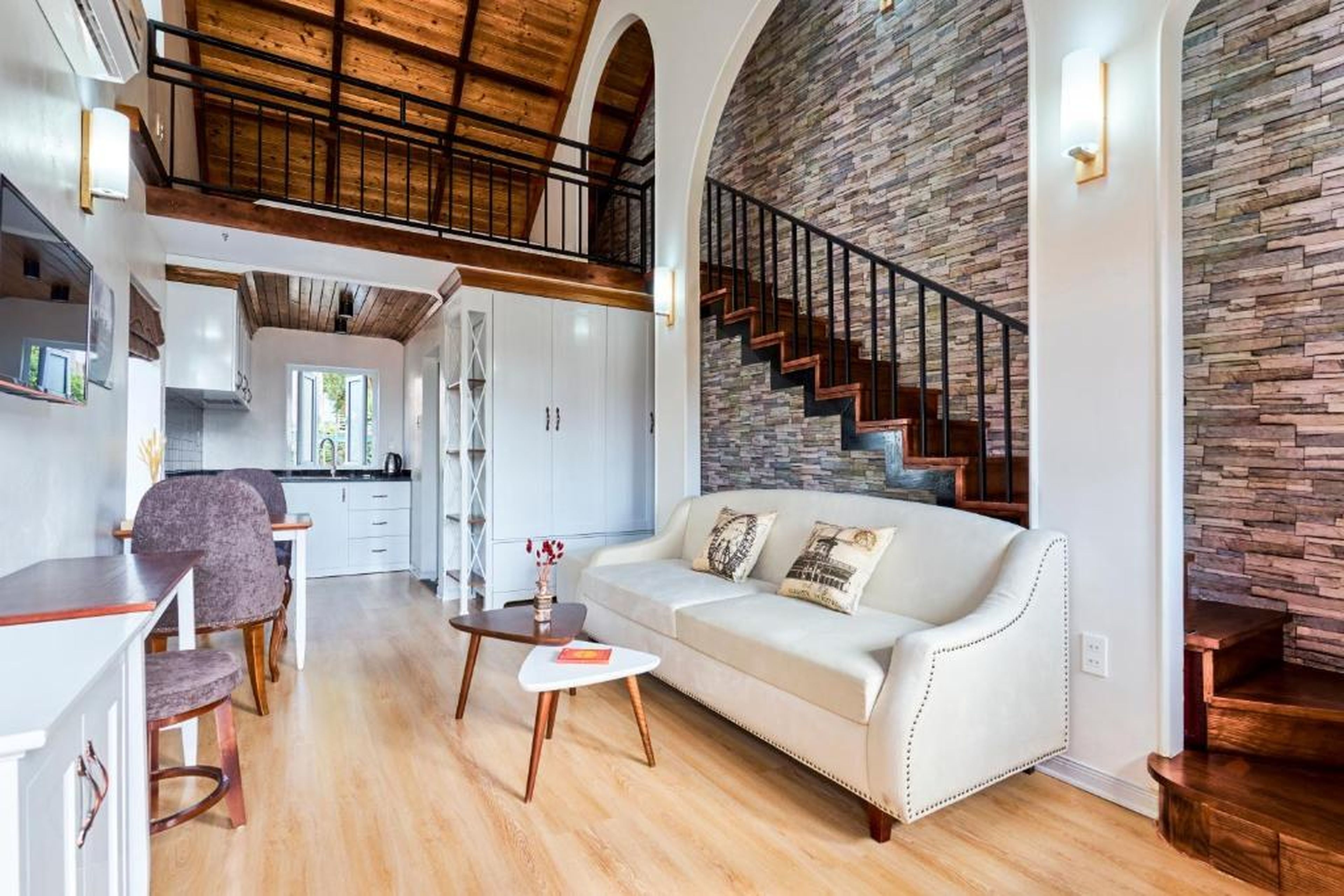 Little Colmar - Homestay & Pottery Studio - Hình 12