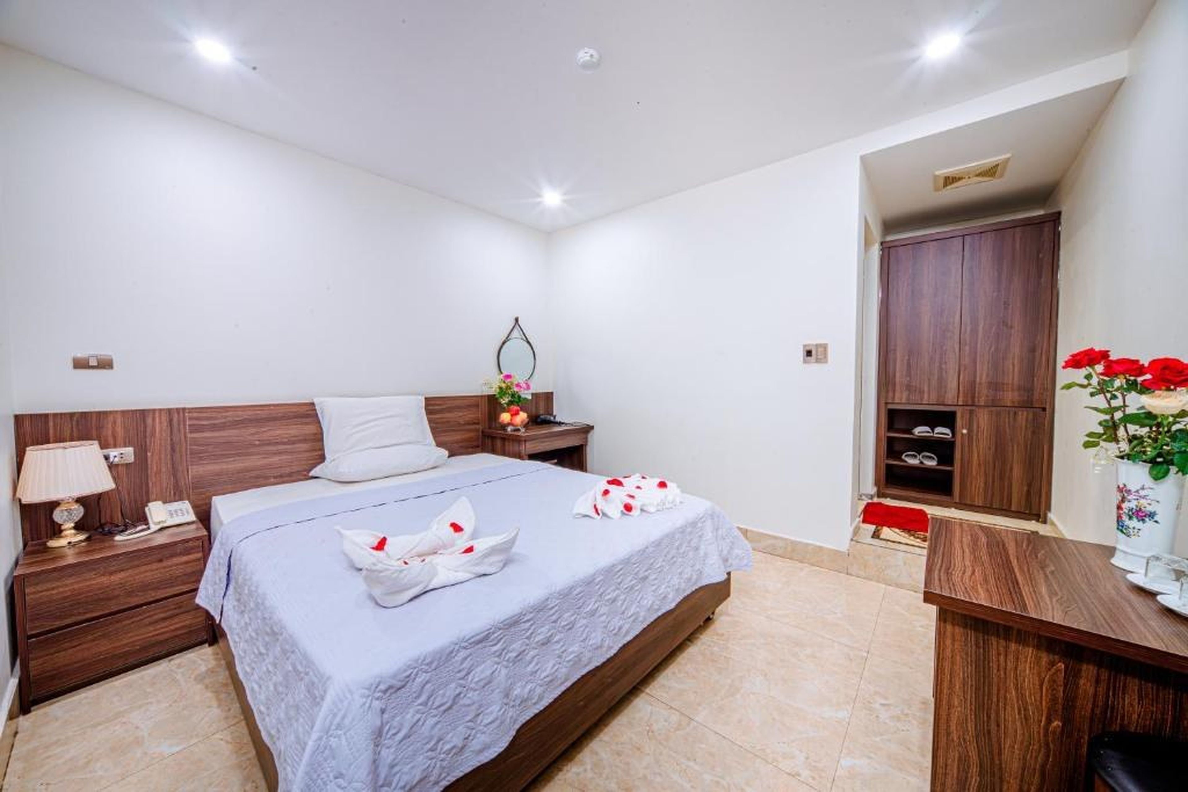 Thu Ha Hotel - Hình 12
