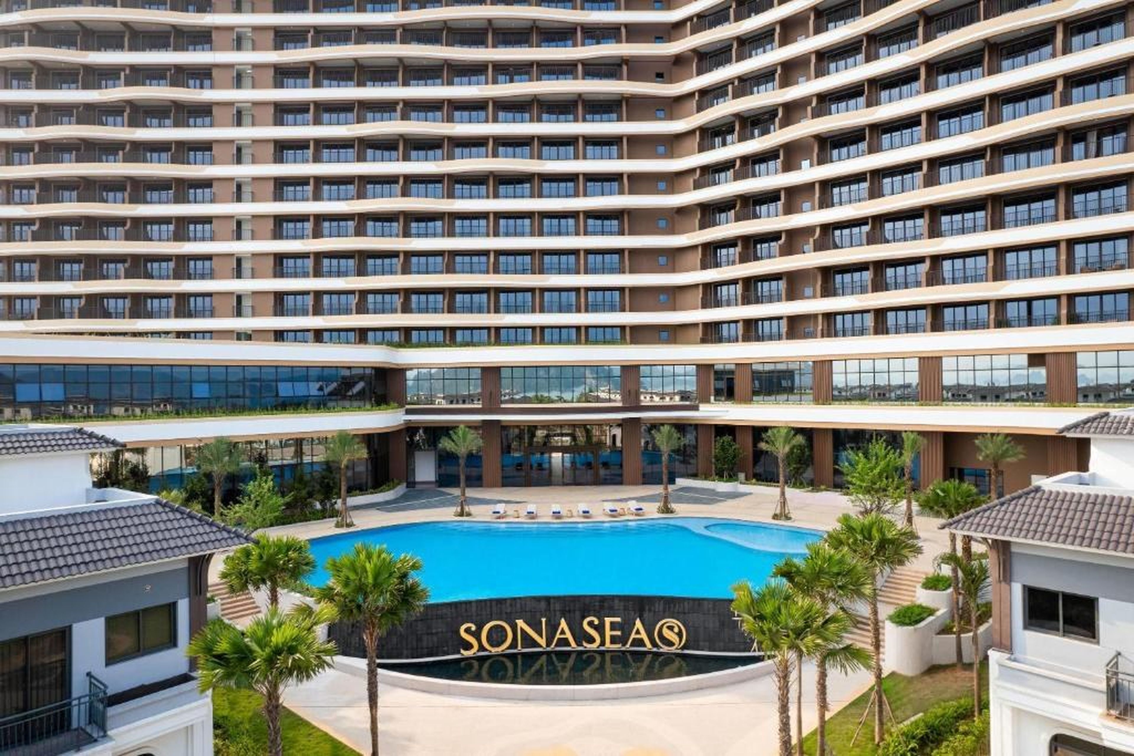 Wyndham Garden Sonasea Van Don - Hình 10
