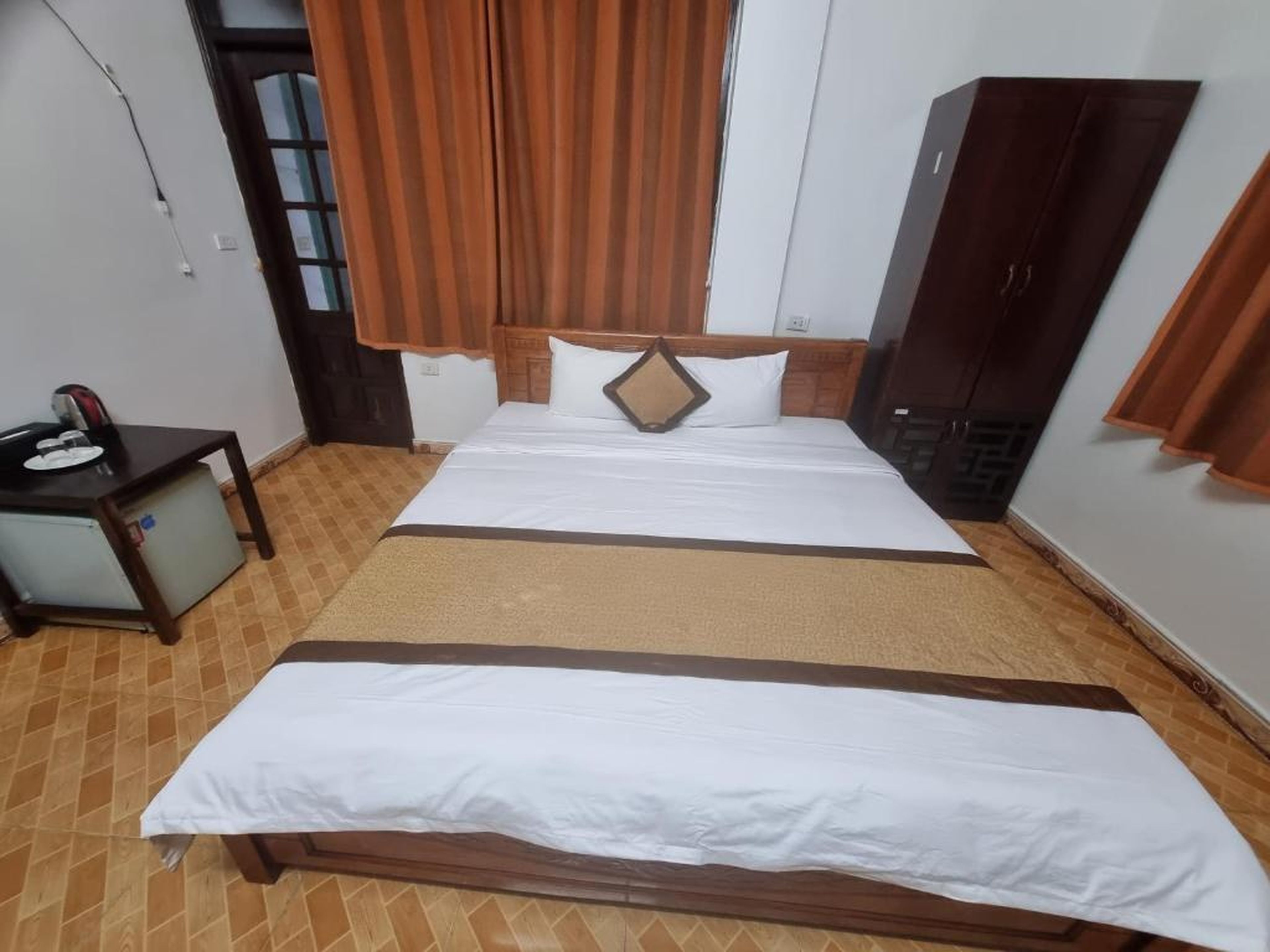 Alex Ha Long Hotel - Hình 48