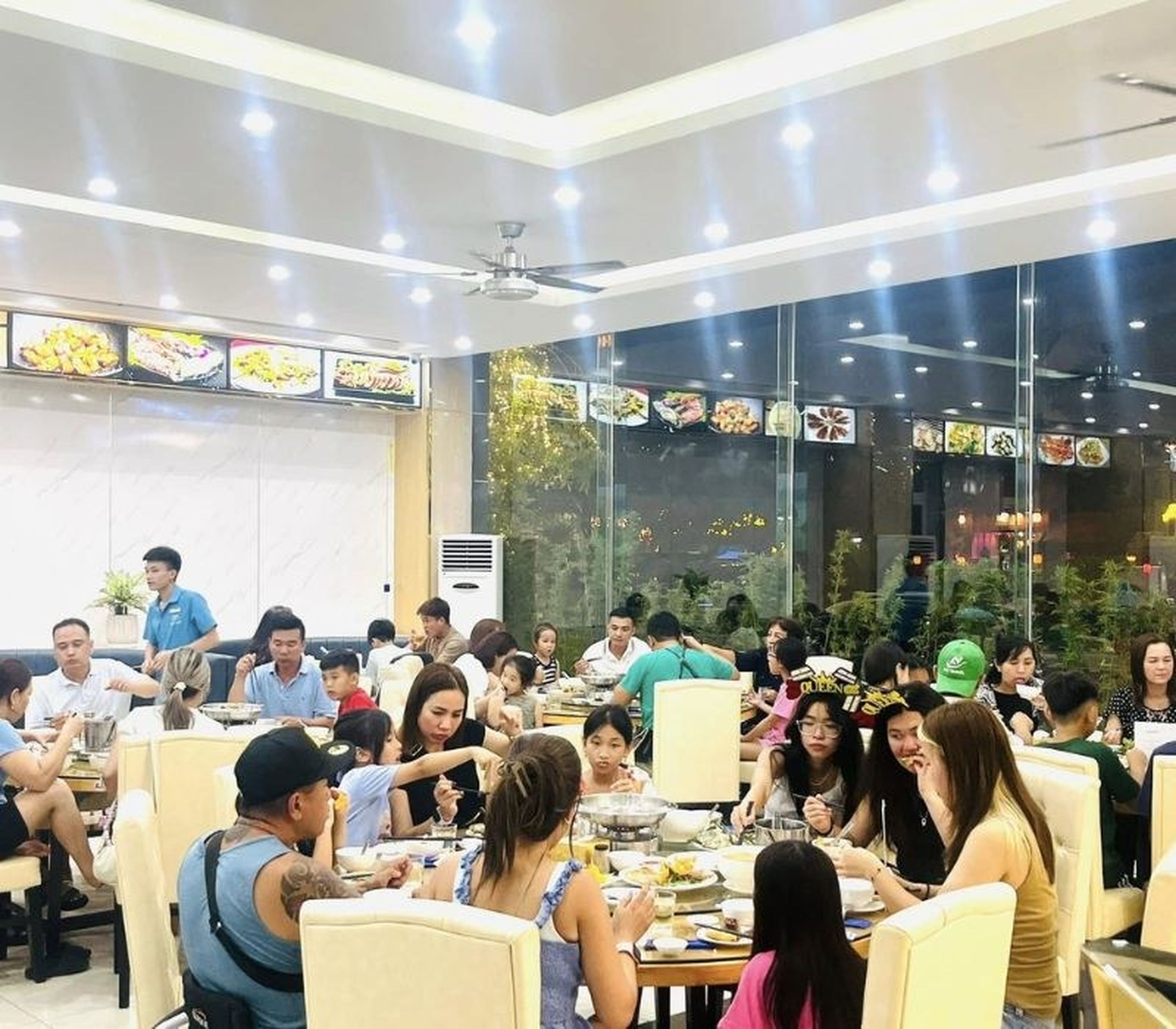 Quang Ninh Seafood: Culinary Quintessence from a Sea That Leaves a Lasting Impression - Hình 14
