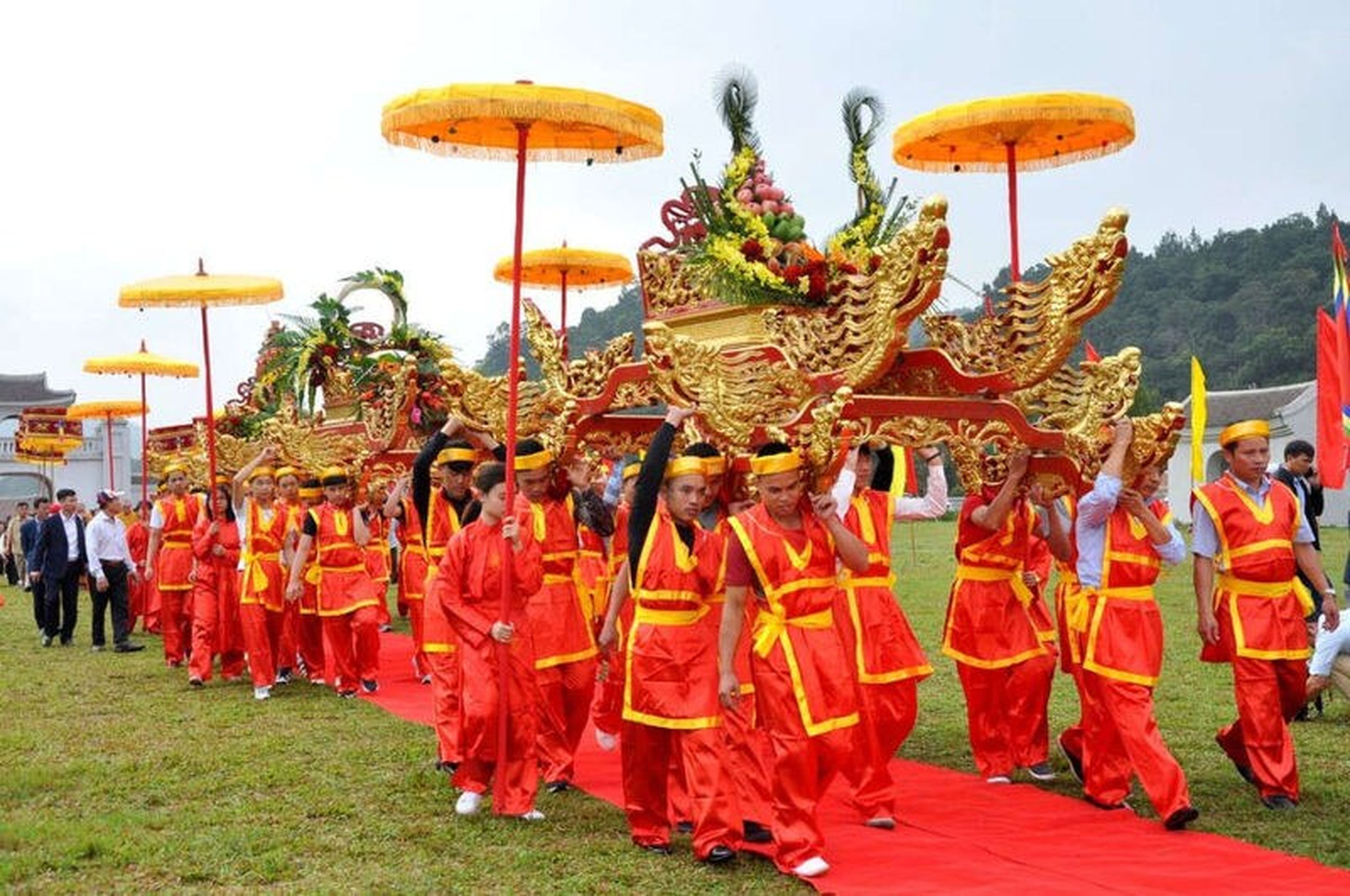 Núi Yên Tử, chốn thiêng ngự nơi Đông Bắc tổ quốc - Hình 11