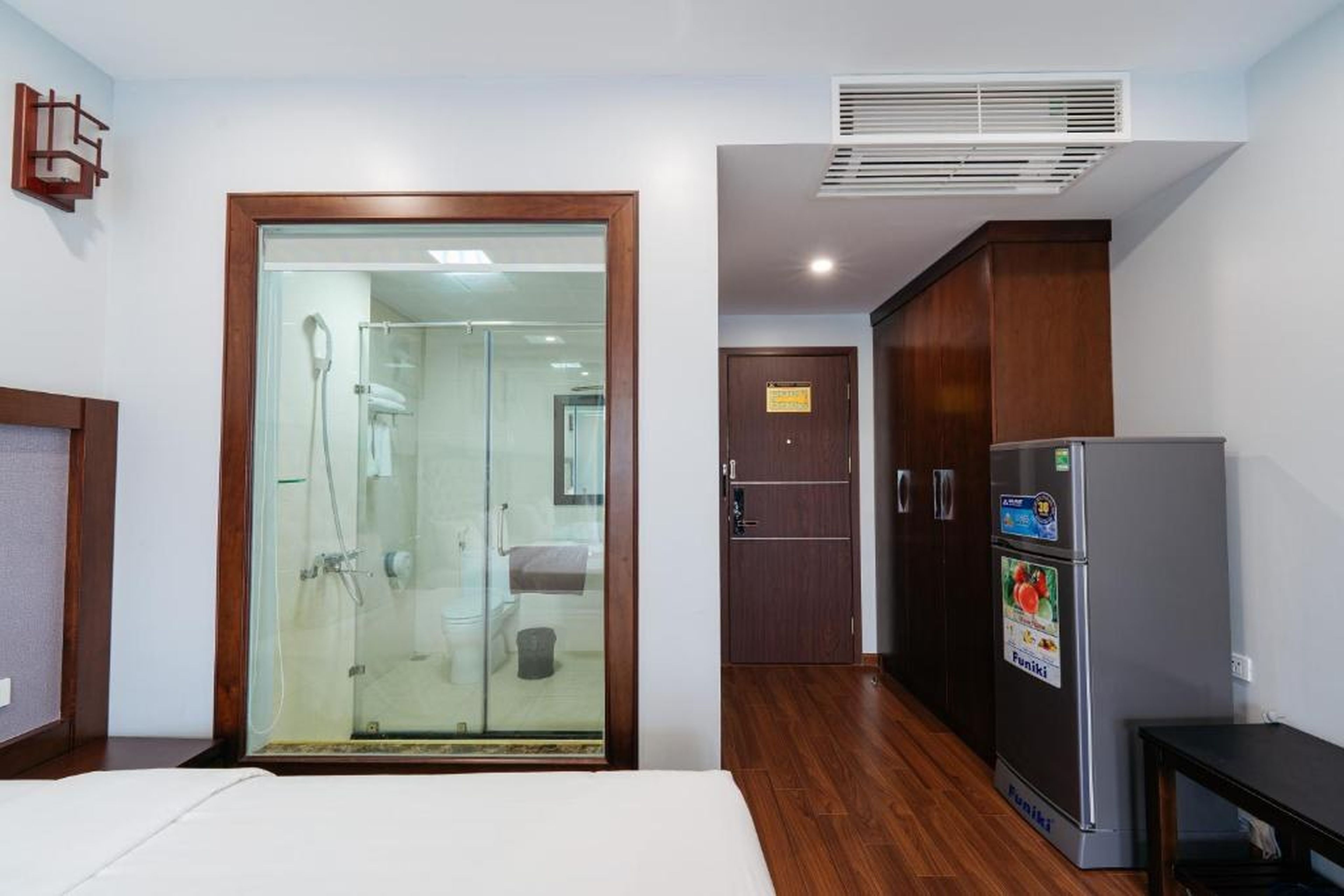 Topone Halong Hotel - Hình 3