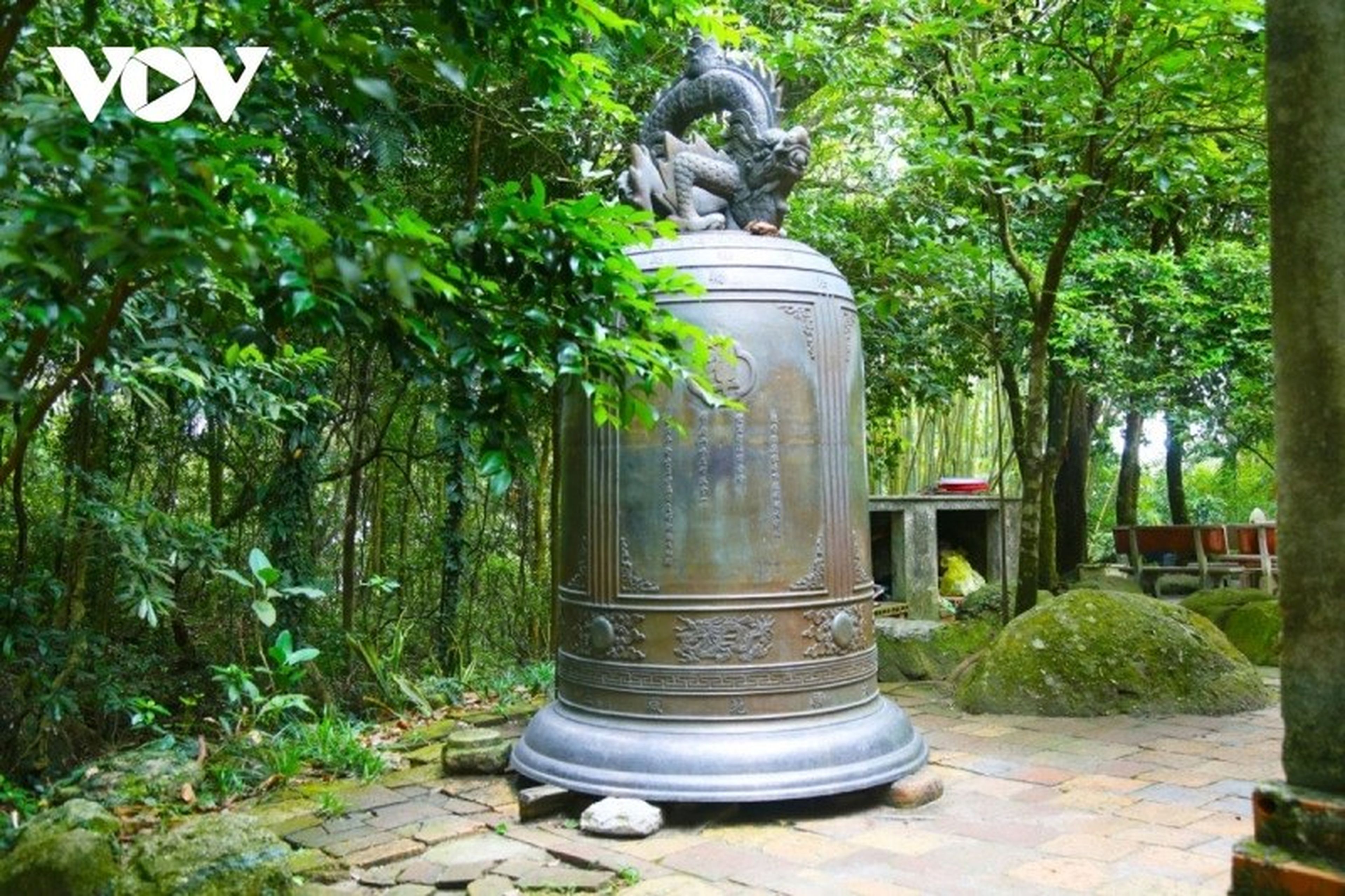 Ghé thăm chùa Lôi Âm Thượng tìm về Phật pháp giữa ngàn mây - Hình 8